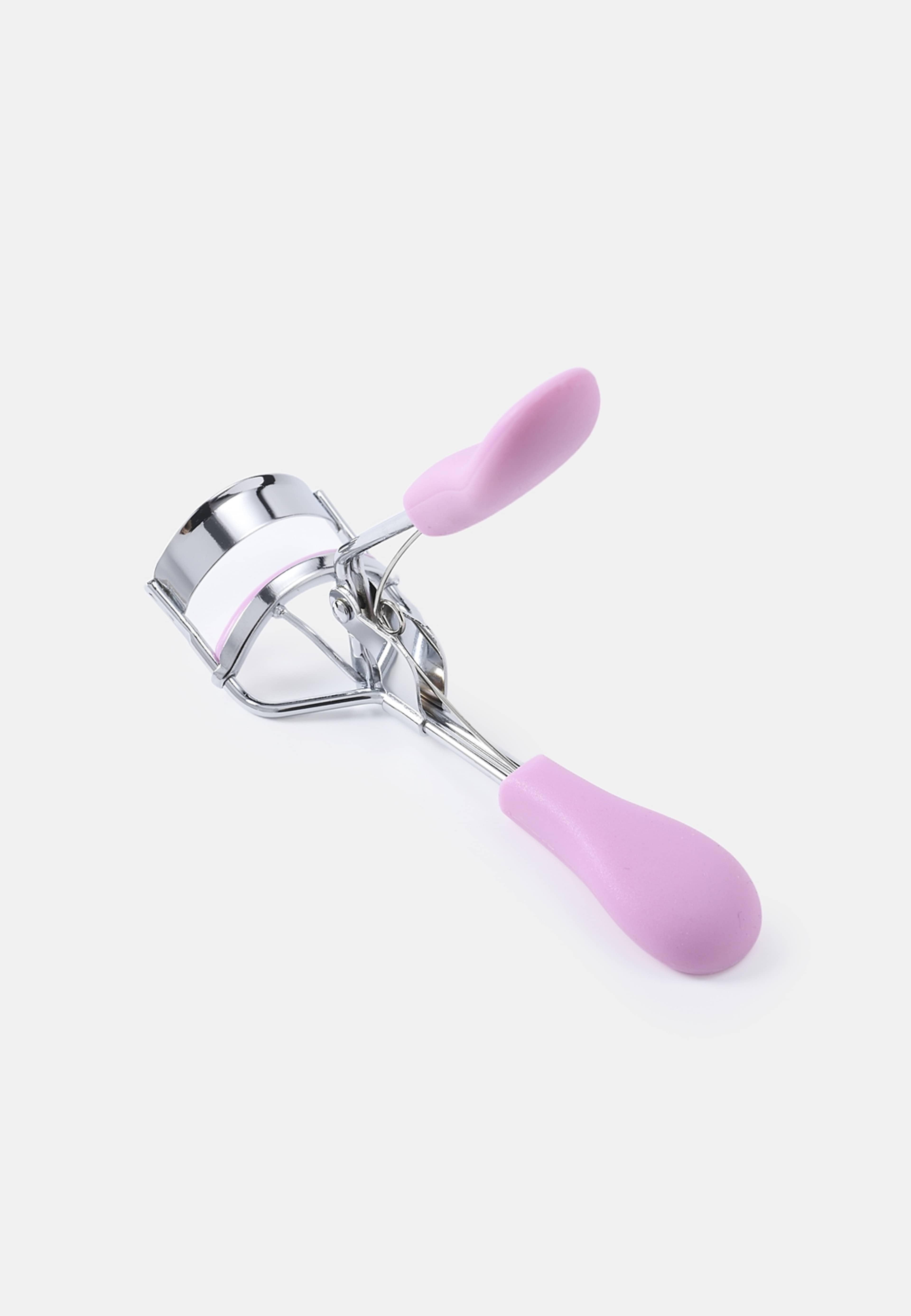 Soft Grip Eyelash Curler, från Å BEAUTY. Klicka för att öppna bilden i stort format