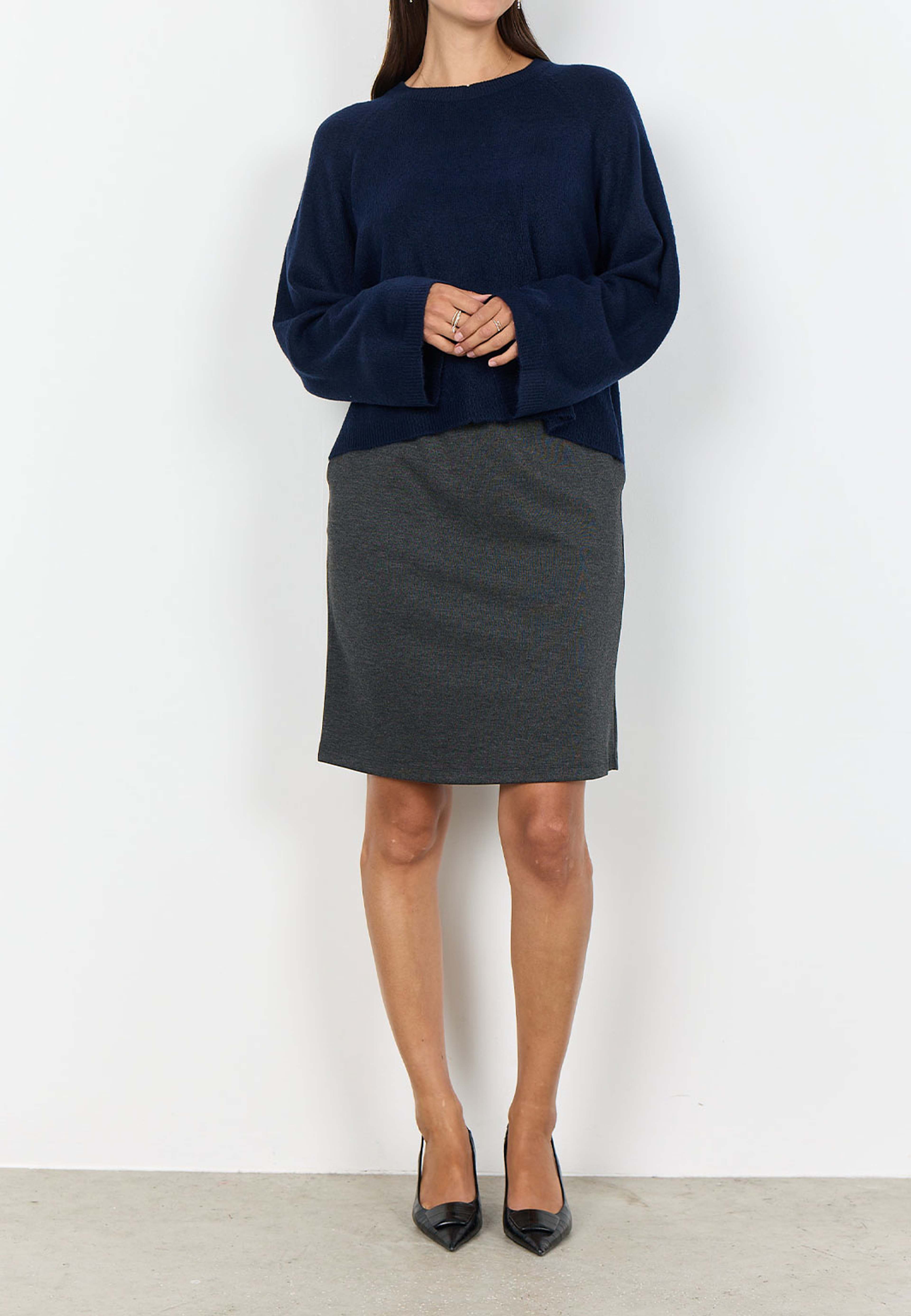 Soyaconcept Sc-Orlean 4 Pullover, från Soyaconcept, i färgen Navy Melange. Klicka för att öppna bilden i stort format