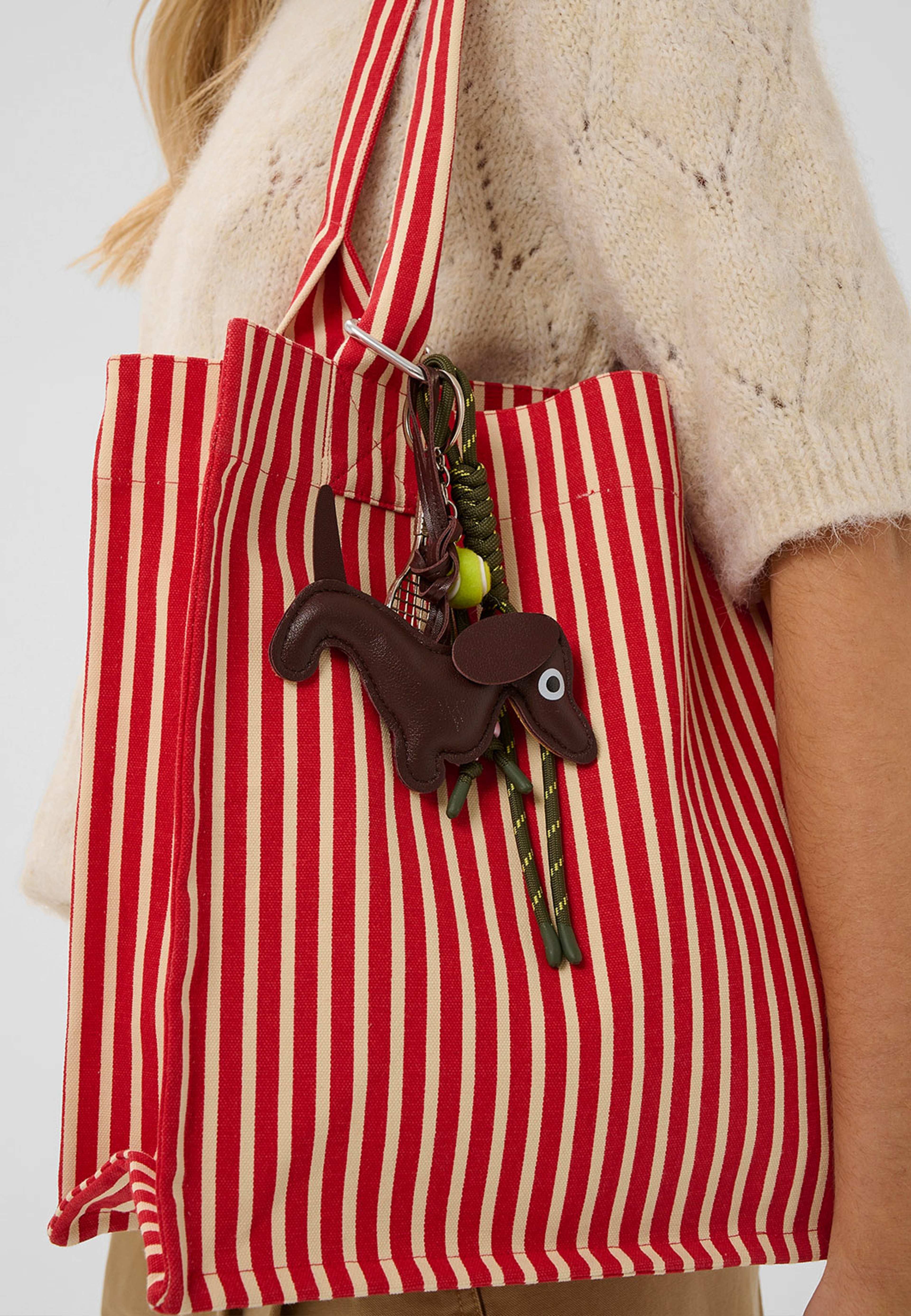 PellySZ Charm, från Saint Tropez, i färgen Army Green. Klicka för att öppna bilden i stort format