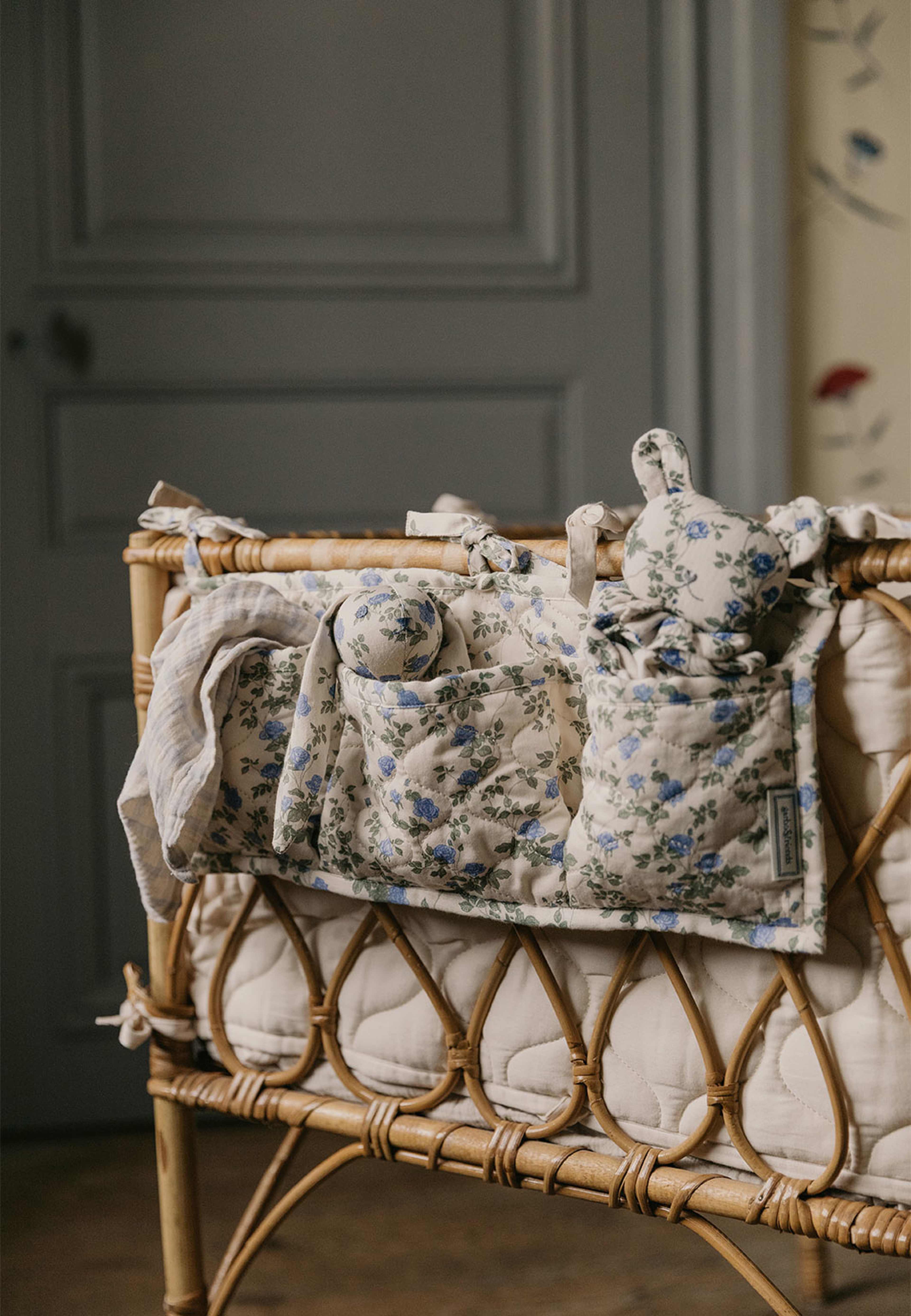 Dainty Muslin Cuddle Cloth Bunny, från Garbo&Friends, i färgen Dainty. Klicka för att öppna bilden i stort format