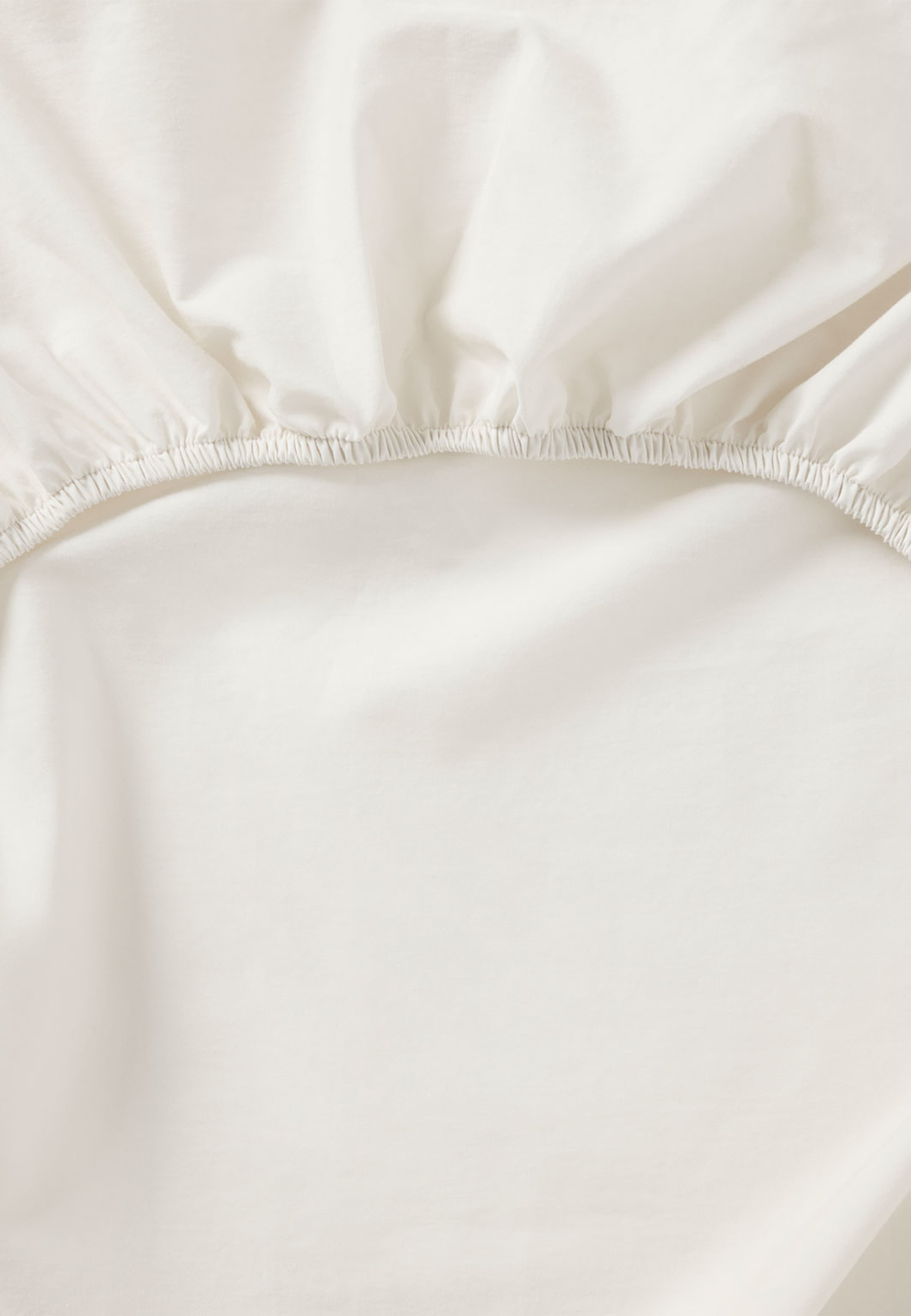 Pearl Ladder Lace Fitted Sheet Double 180x200 cm, från Garbo&Friends, i färgen Pearl. Klicka för att öppna bilden i stort format