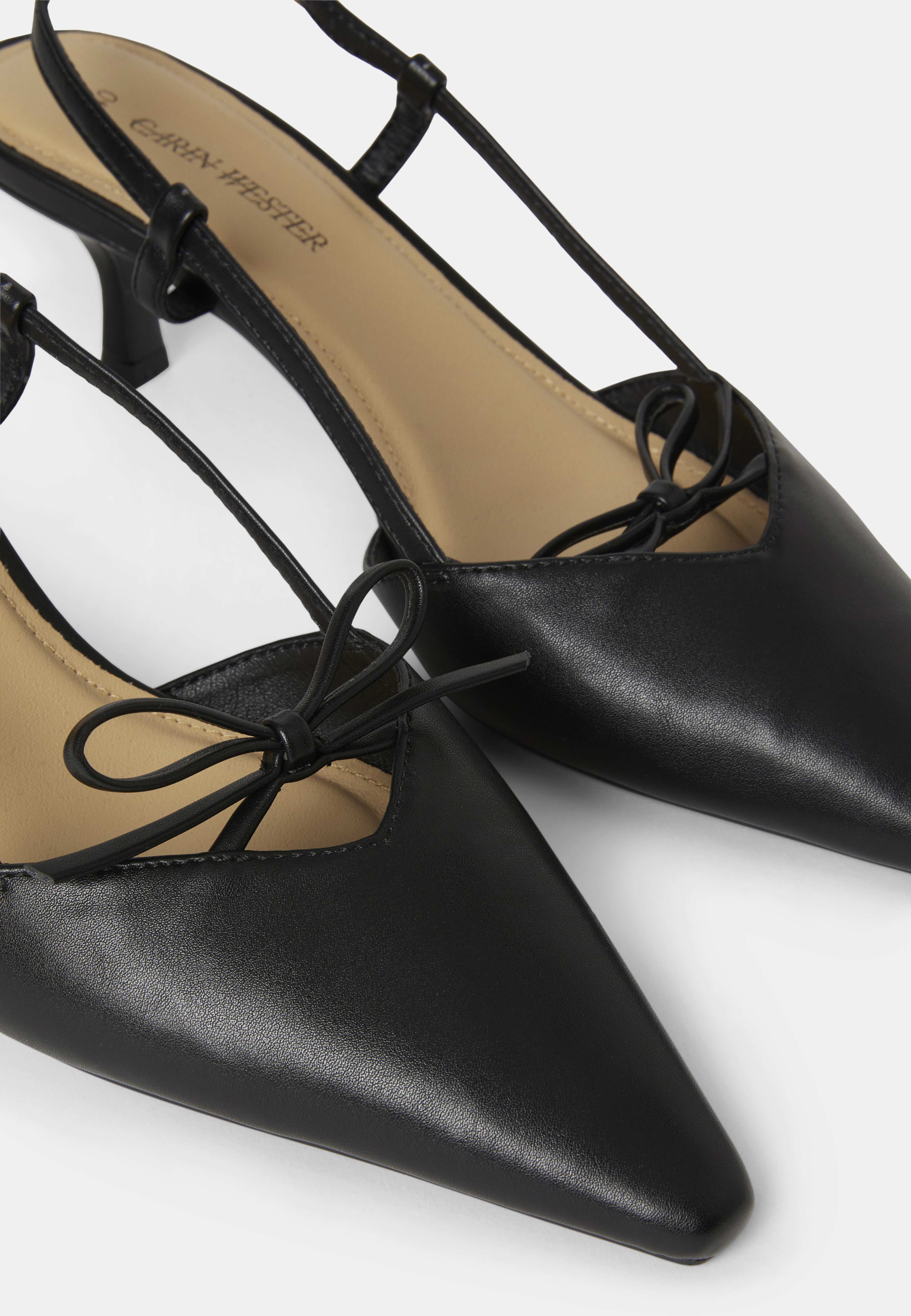 Slingback-sandaler med klack, från Carin Wester, i färgen Black. Klicka för att öppna bilden i stort format