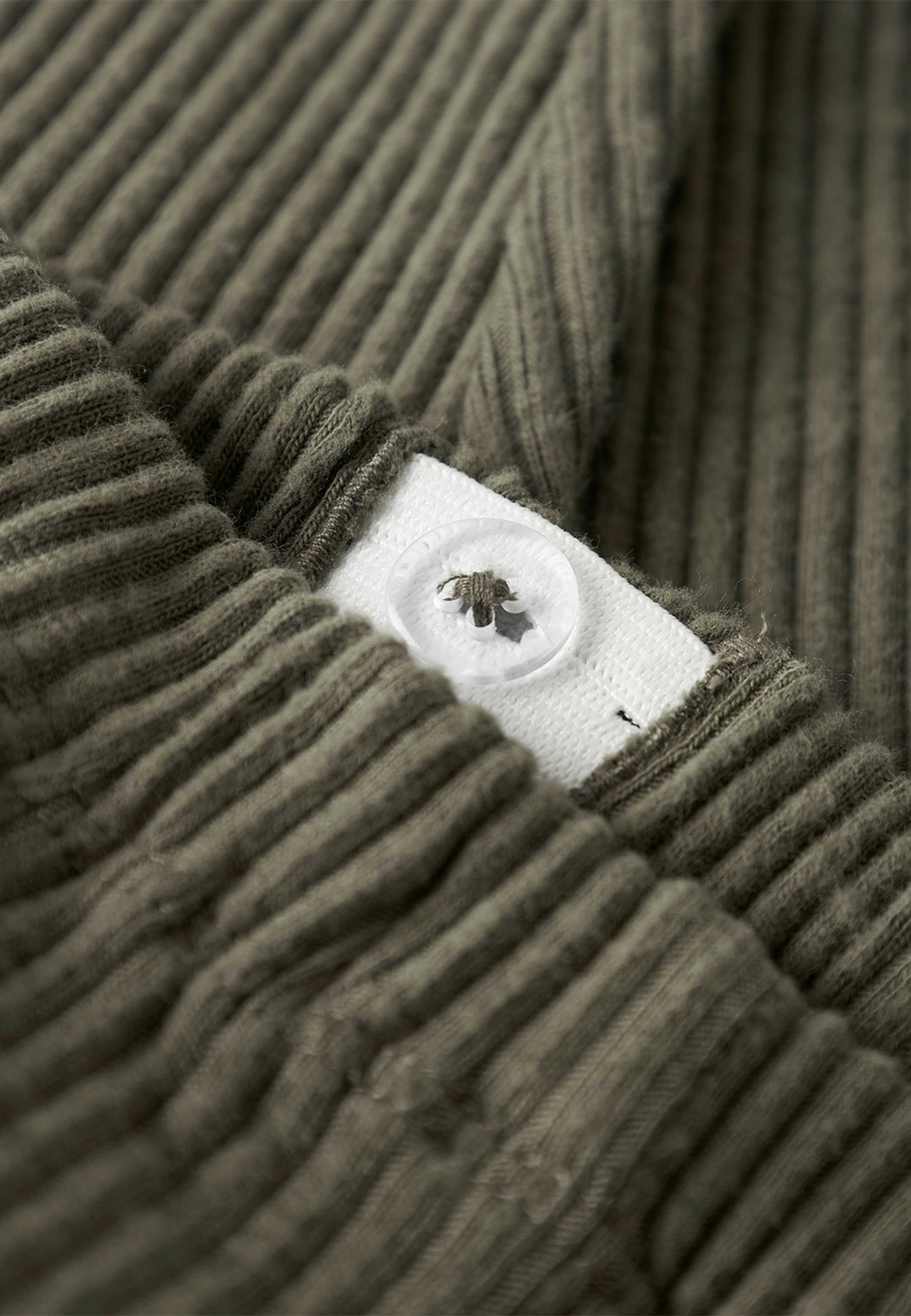 NBMRAJO Byxor, från Lil'Atelier, i färgen Sea Turtle. Klicka för att öppna bilden i stort format