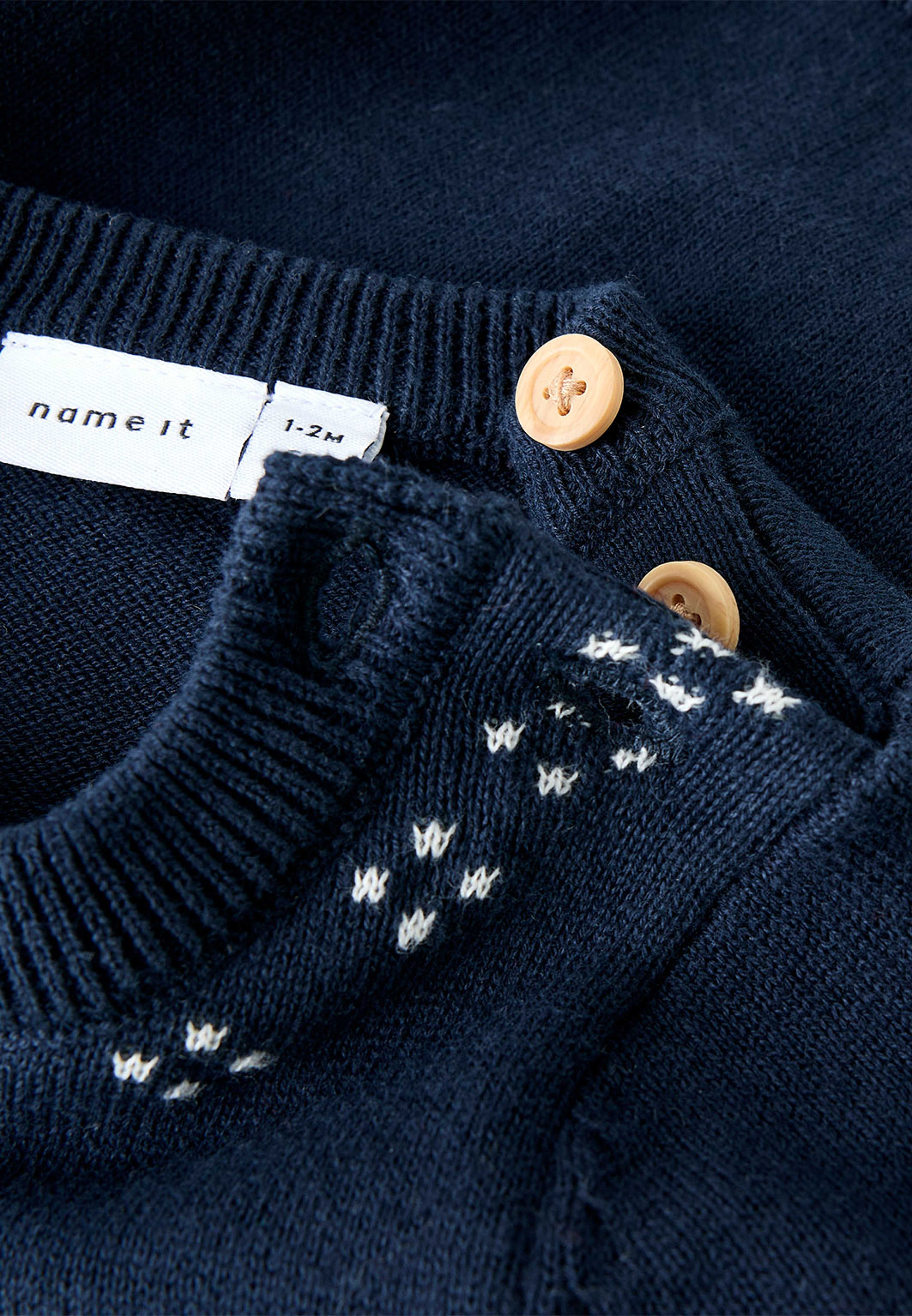 NBMREOME Stickad tröja, från Name It, i färgen Navy Blazer. Klicka för att öppna bilden i stort format