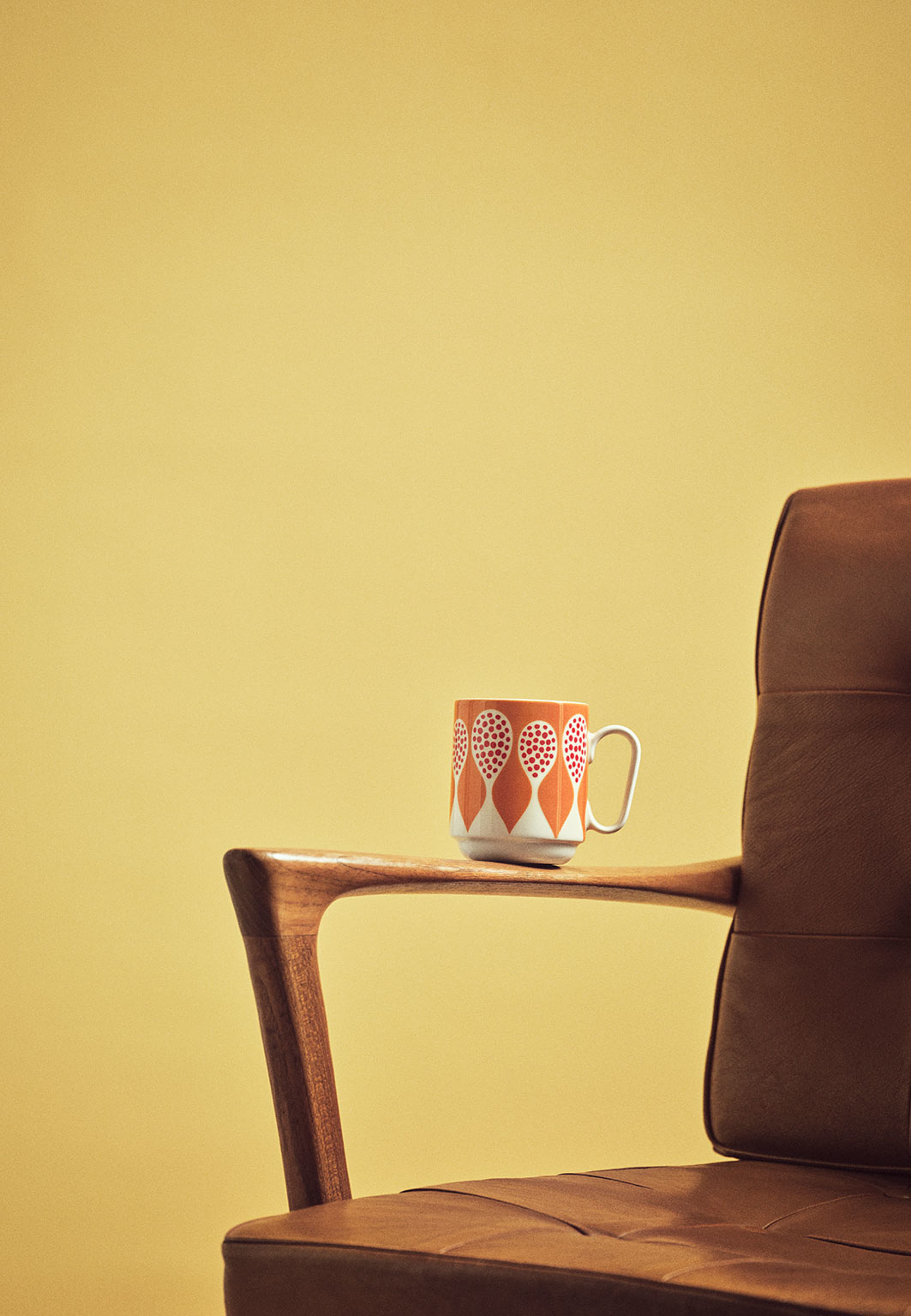 Birds 1967 Mug, från Design House Stockholm, i färgen No.8. Klicka för att öppna bilden i stort format