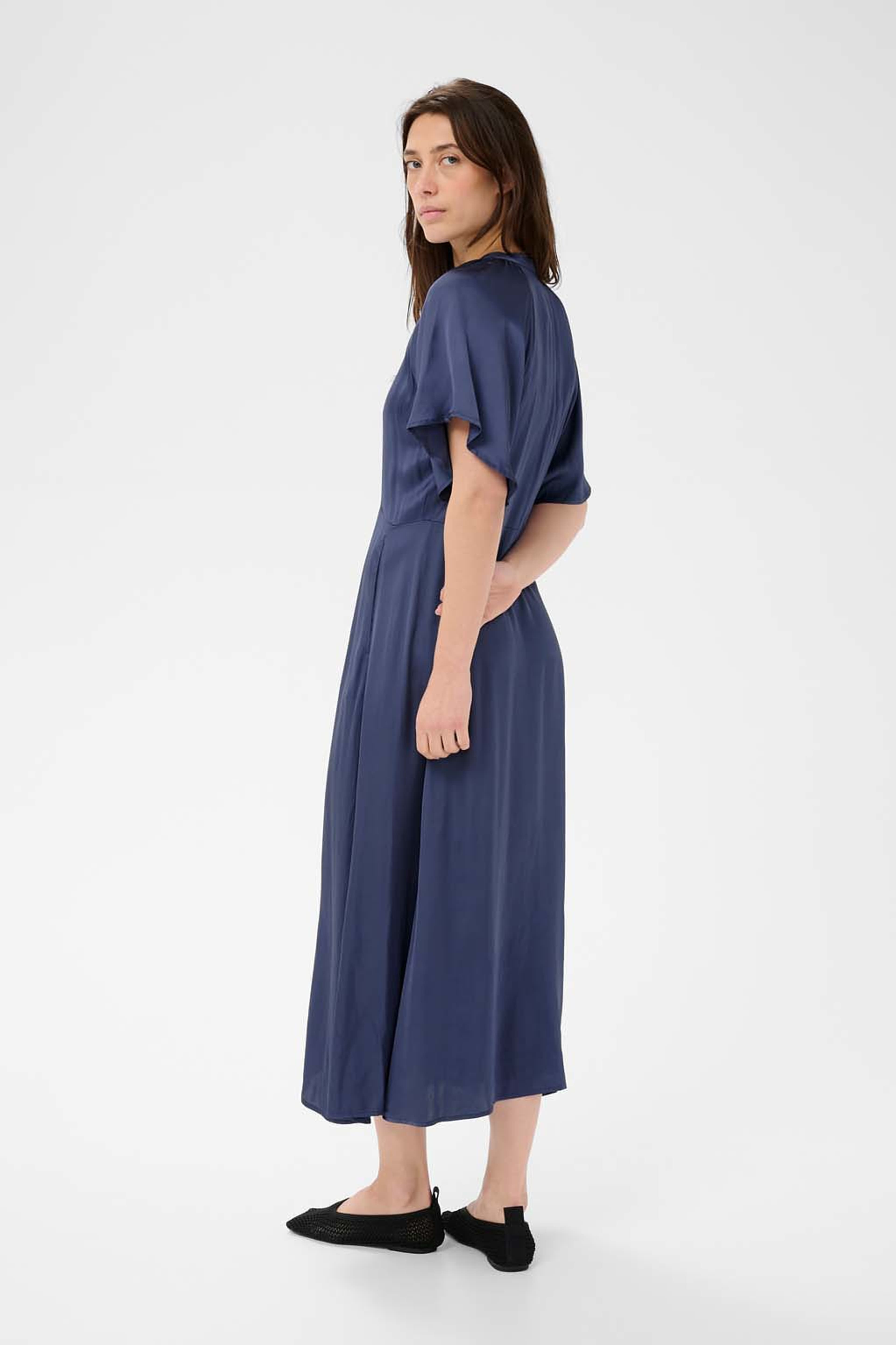 AlajaPW dress, från Part Two, i färgen Blue Indigo. Klicka för att öppna bilden i stort format