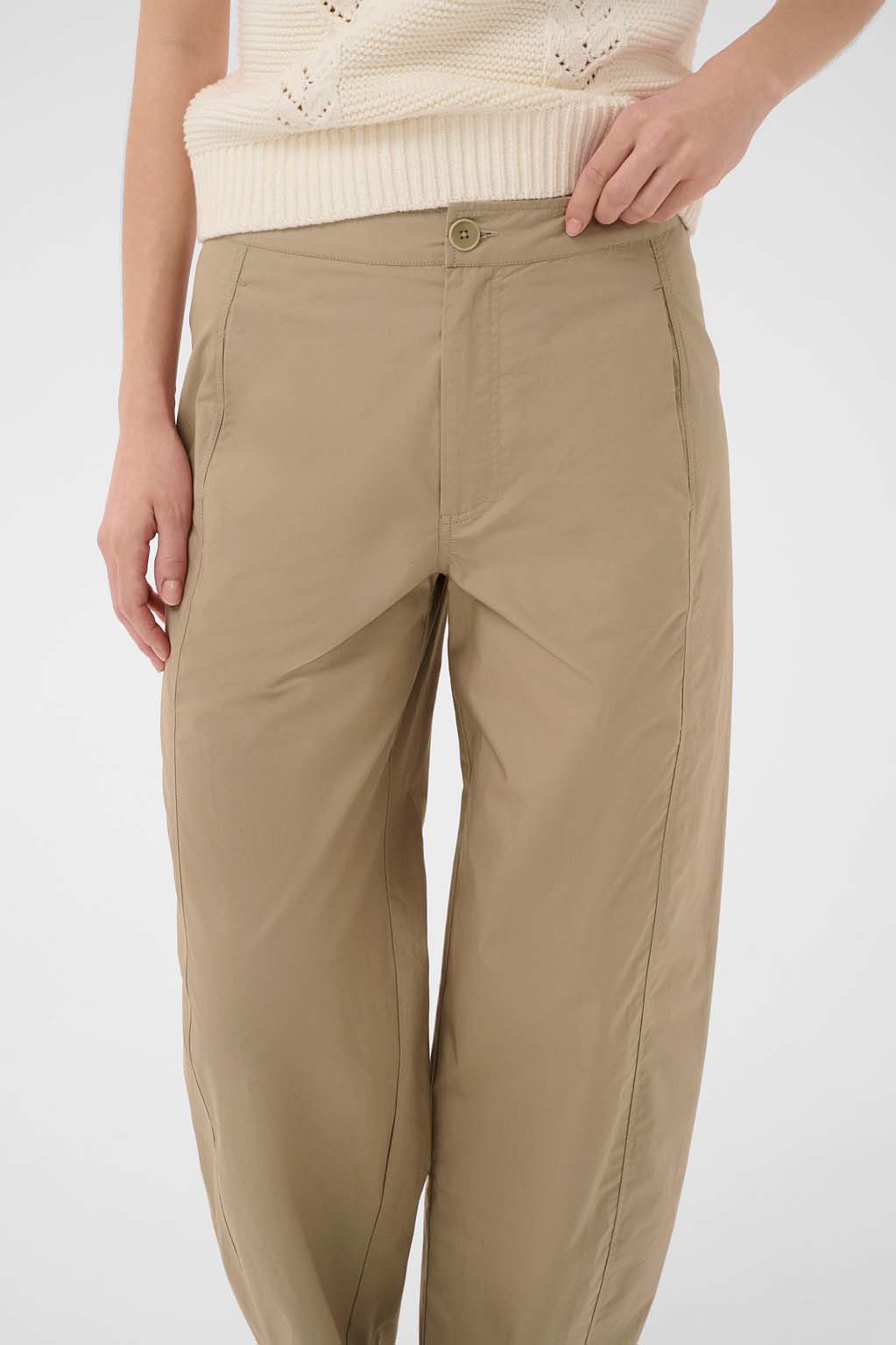 AtimasPW Pants, från Part Two, i färgen Silver Mink. Klicka för att öppna bilden i stort format