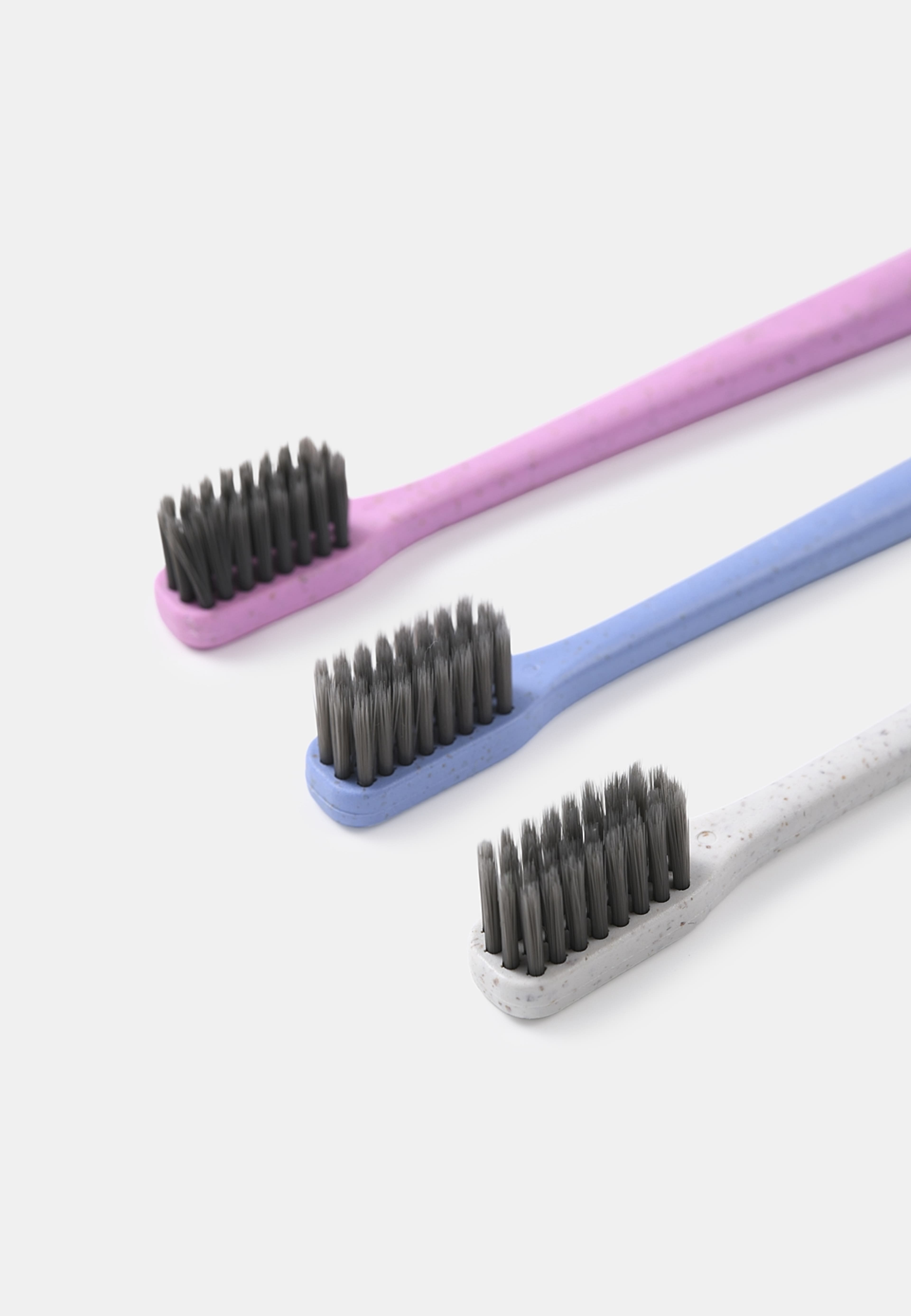 Essential Toothbrush Set, från Å BEAUTY. Klicka för att öppna bilden i stort format