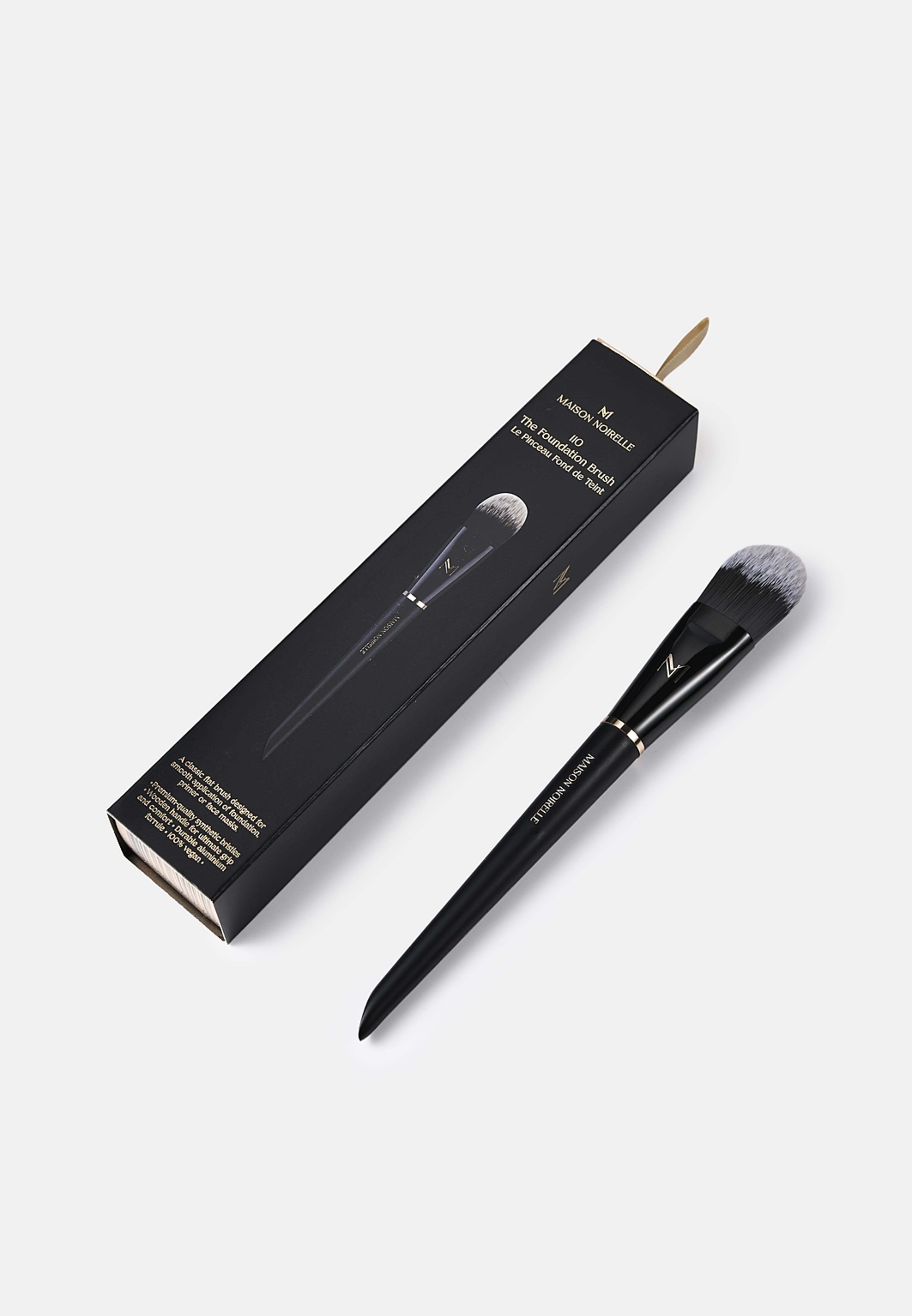 110 The Foundation Brush, från Maison Noirelle. Klicka för att öppna bilden i stort format