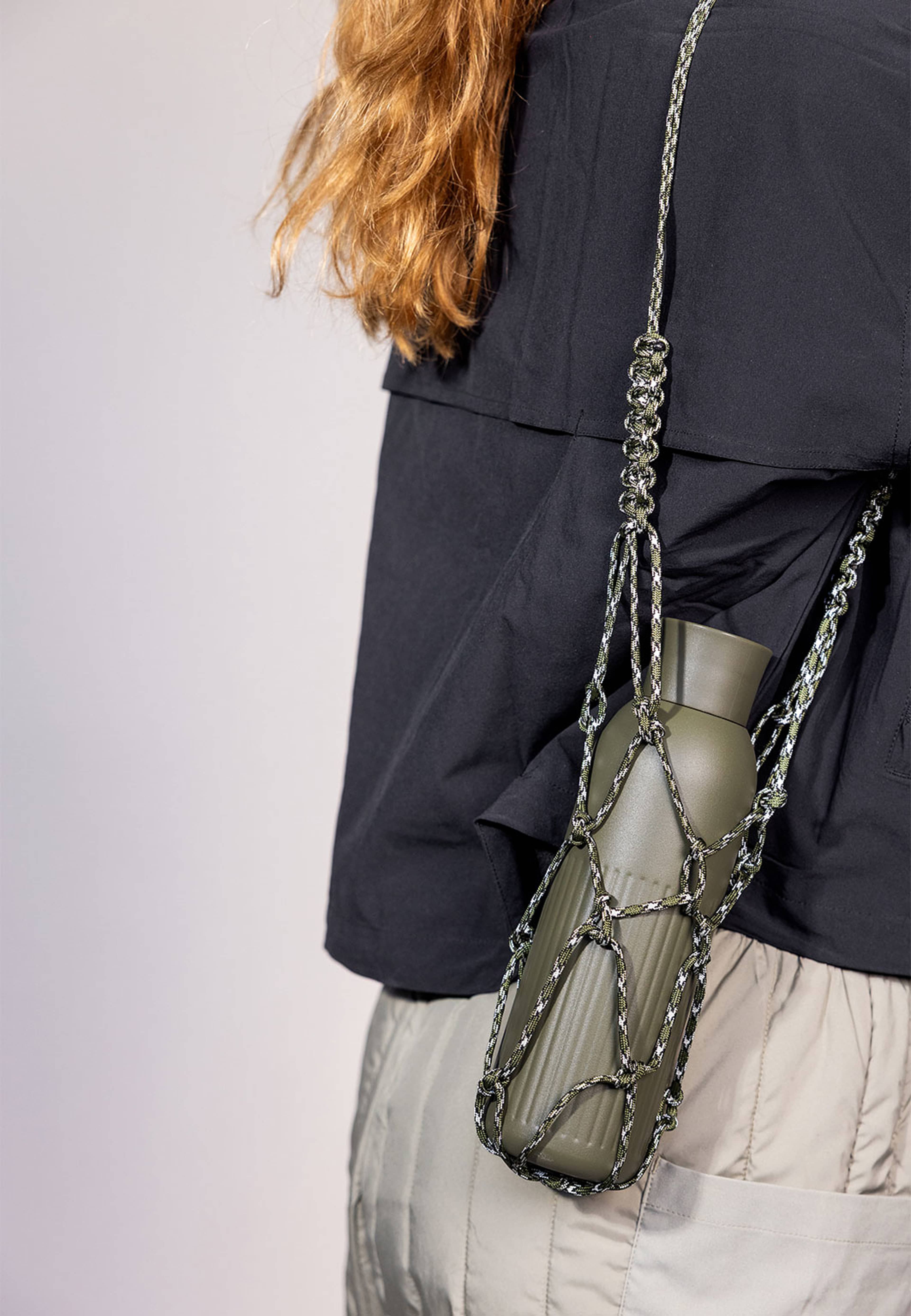 Tekla termosflaska push, från Sagaform, i färgen Green. Klicka för att öppna bilden i stort format