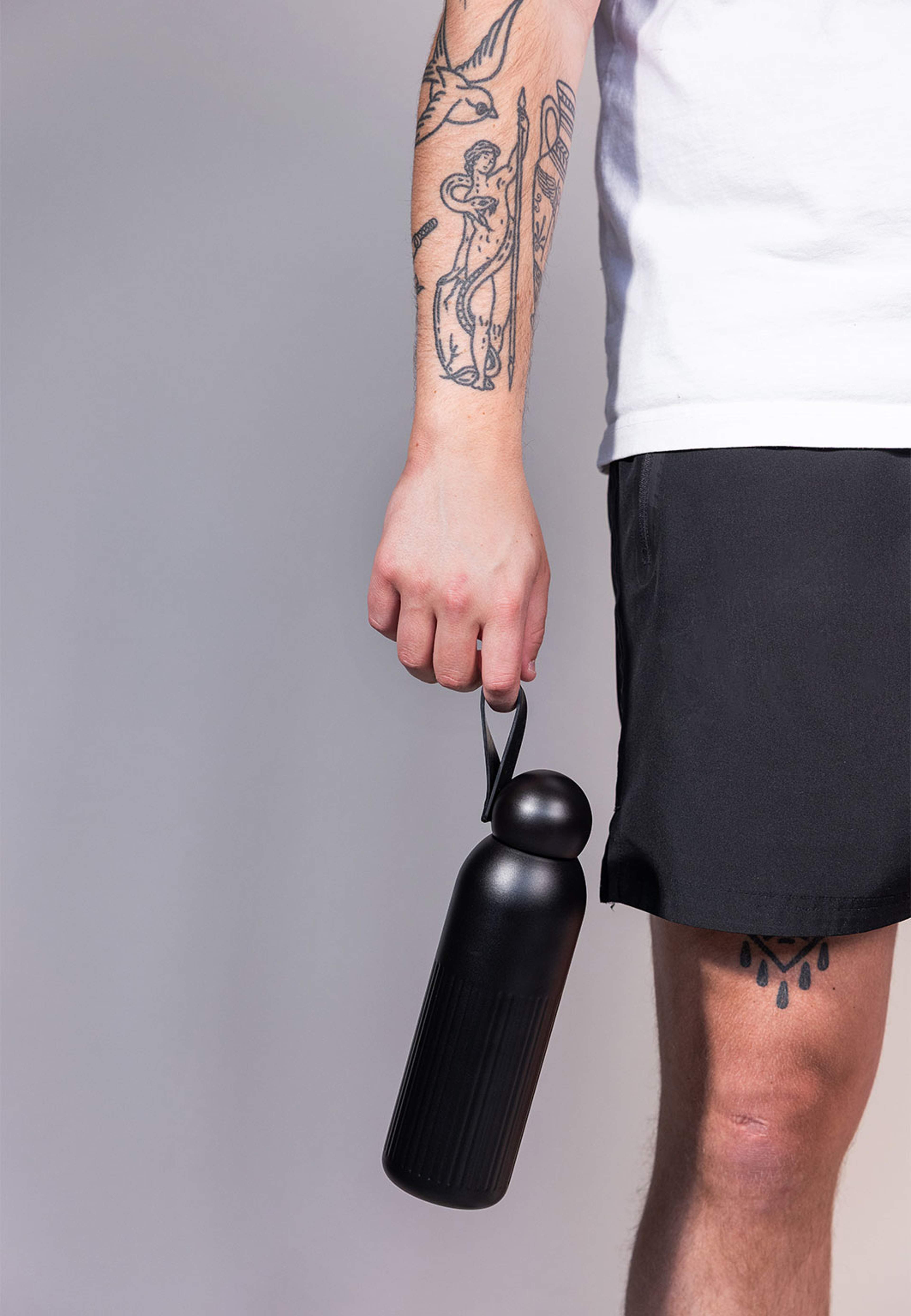 Tekla termosflaska, från Sagaform, i färgen Black. Klicka för att öppna bilden i stort format