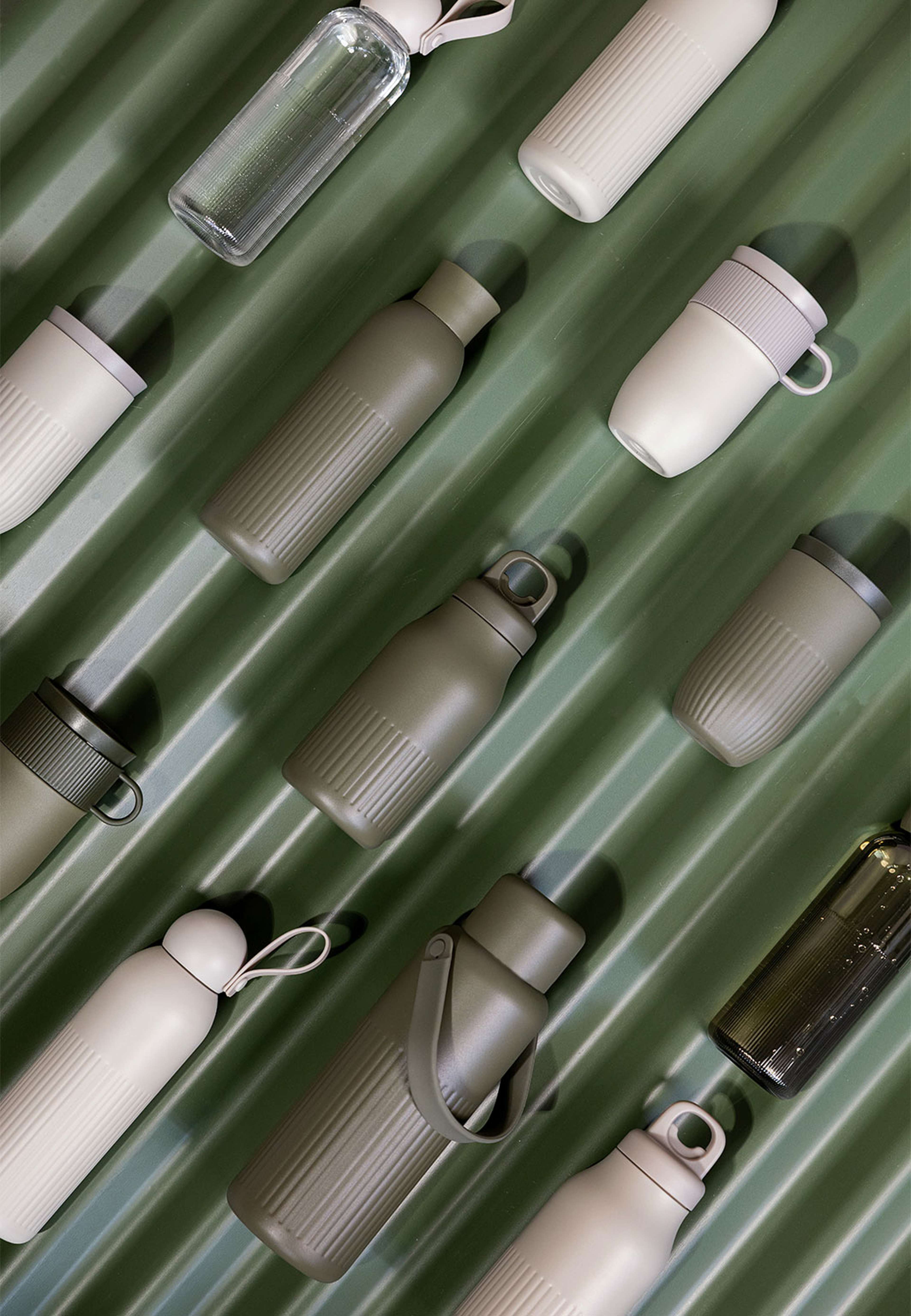 Truls termosflaska, från Sagaform, i färgen Beige. Klicka för att öppna bilden i stort format