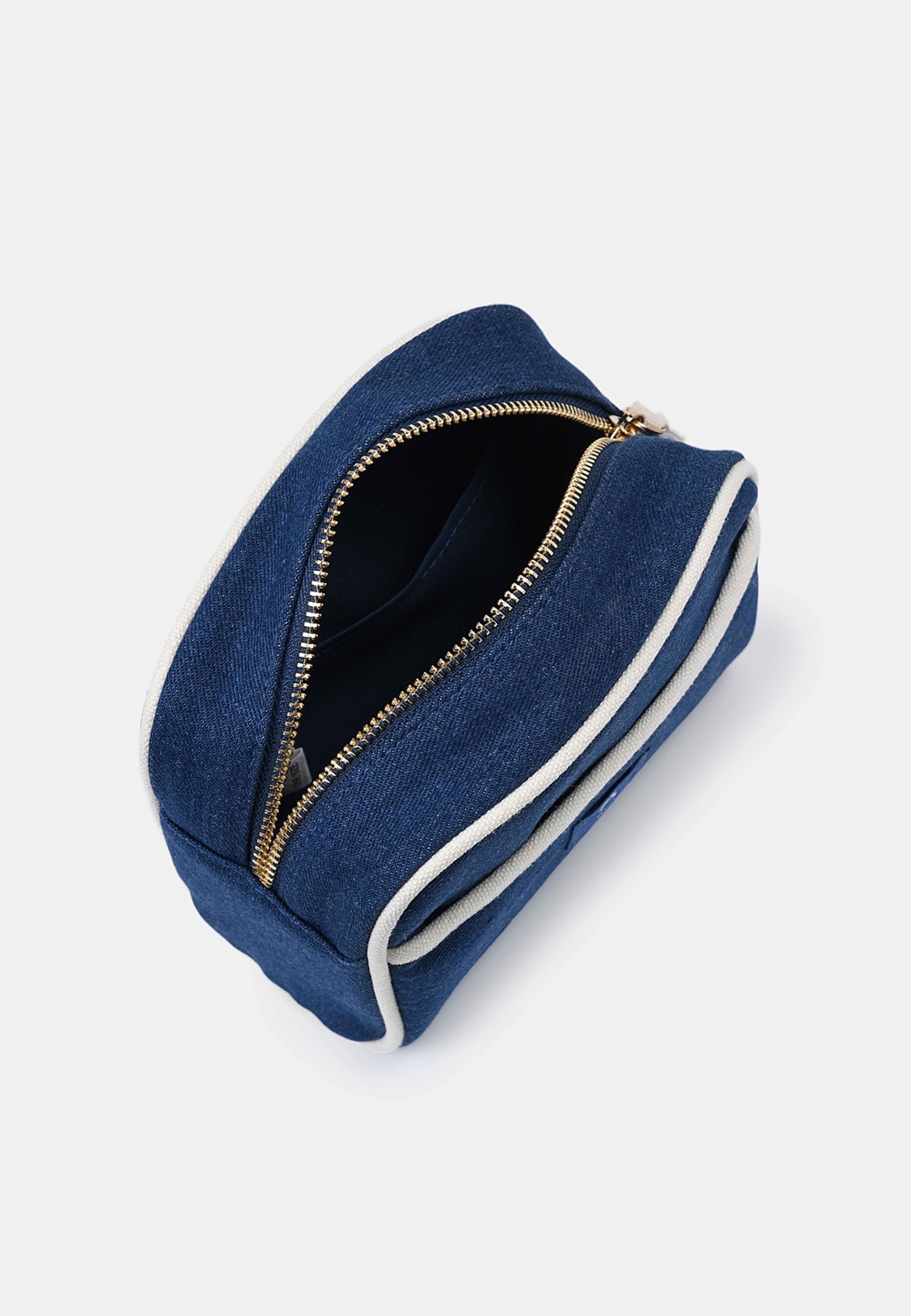 Cotton Beauty Bag, från Å BEAUTY, i färgen Denim. Klicka för att öppna bilden i stort format