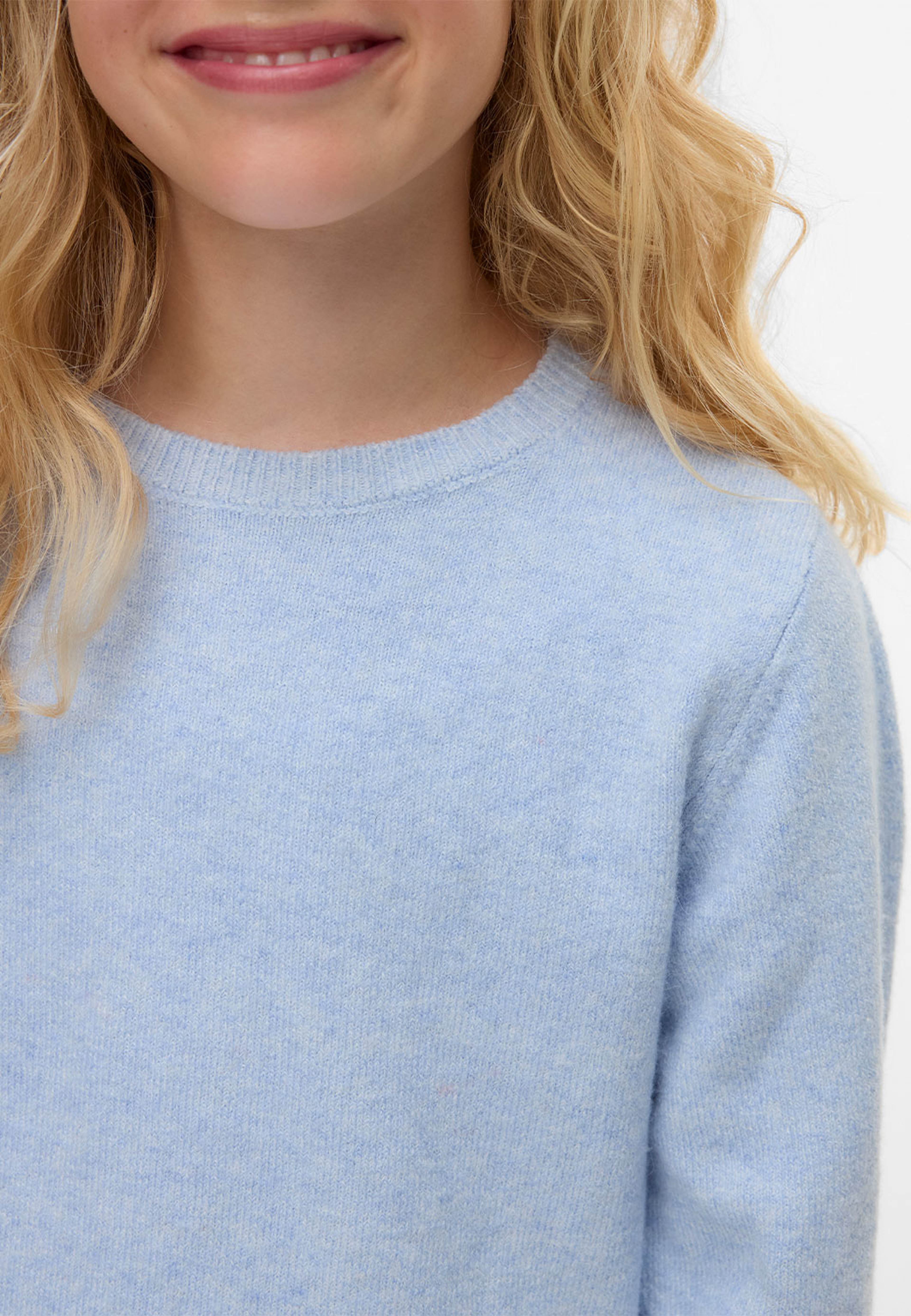 Tröja DOFFY, från Vero Moda Girls, i färgen Brunnera Blue W. White Melange. Klicka för att öppna bilden i stort format