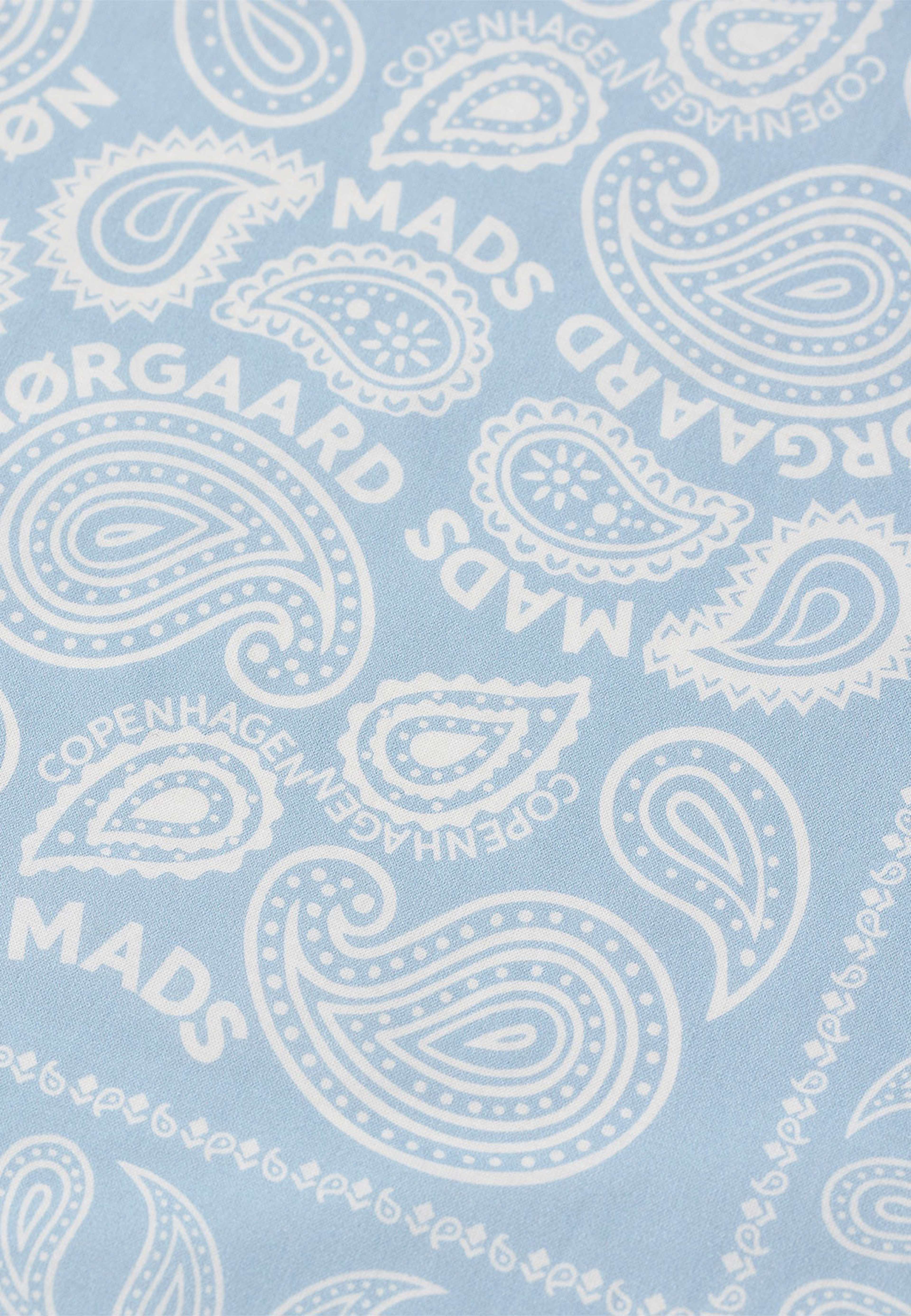Soft Cotton Paisley Scarf Solid, från Mads Nørgaard, i färgen Cashmere Blue. Klicka för att öppna bilden i stort format