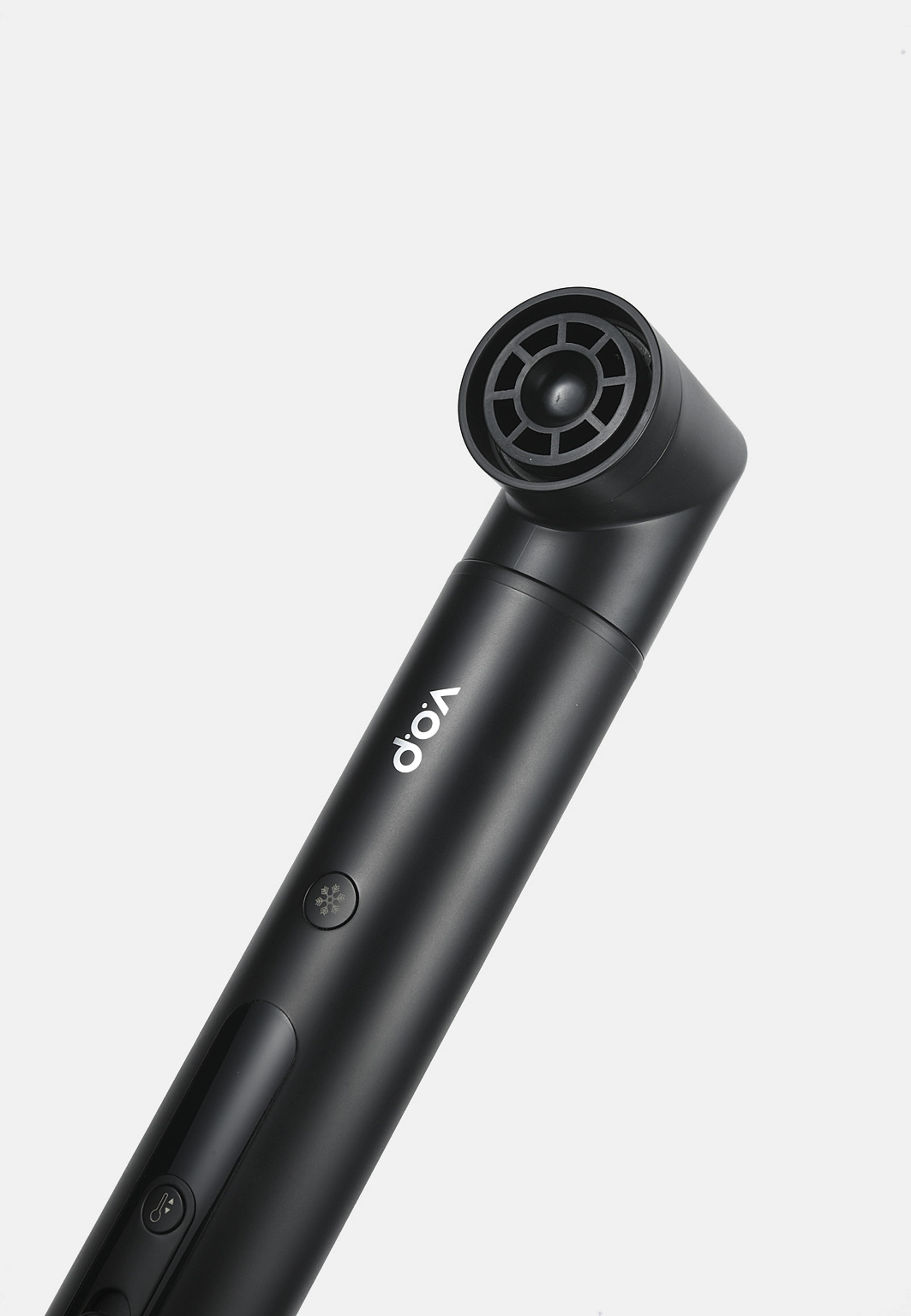 Multi-styler & Hair Dryer, från V.O.P, i färgen Black. Klicka för att öppna bilden i stort format