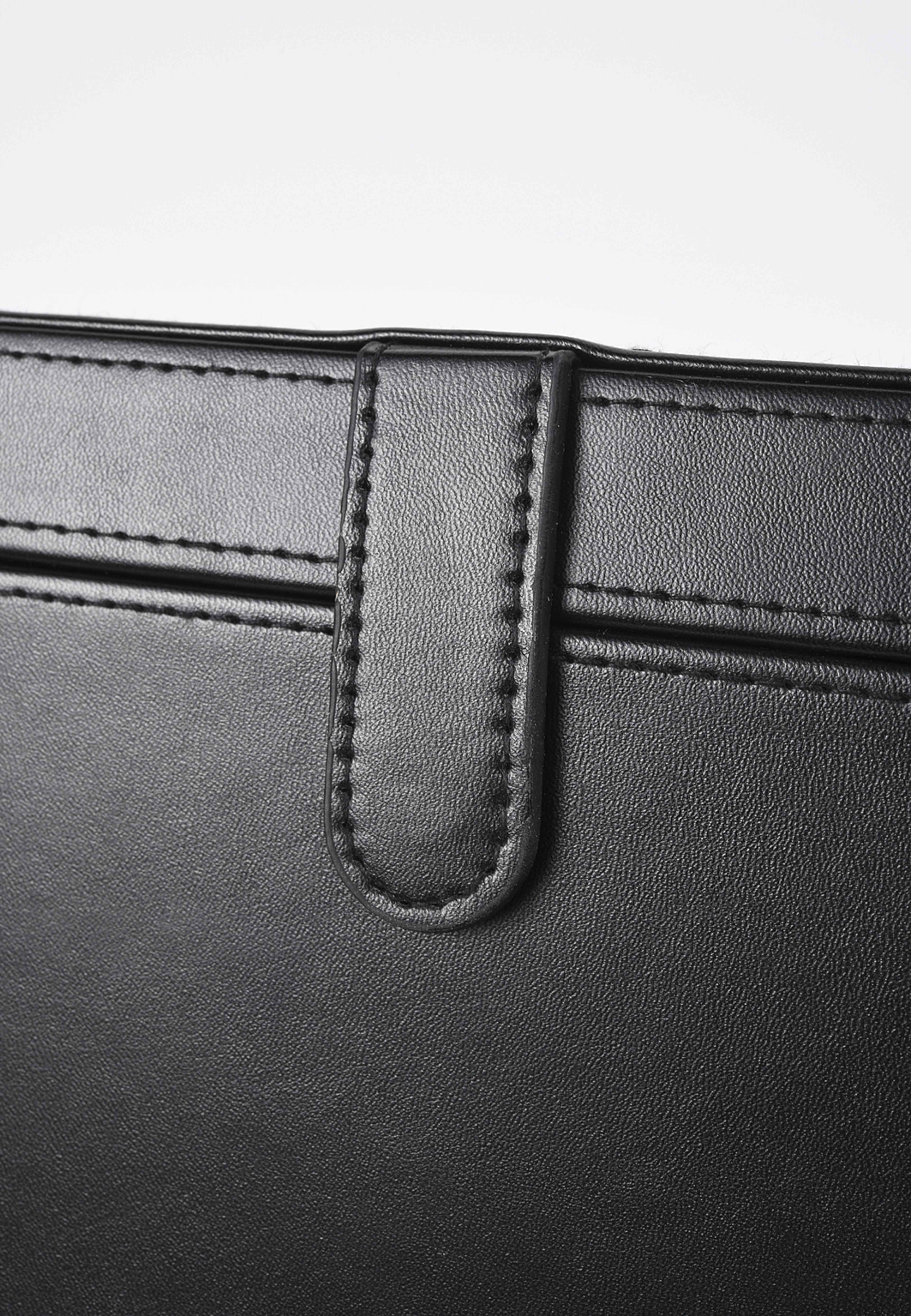 Storage Bag, från V.O.P, i färgen Black. Klicka för att öppna bilden i stort format