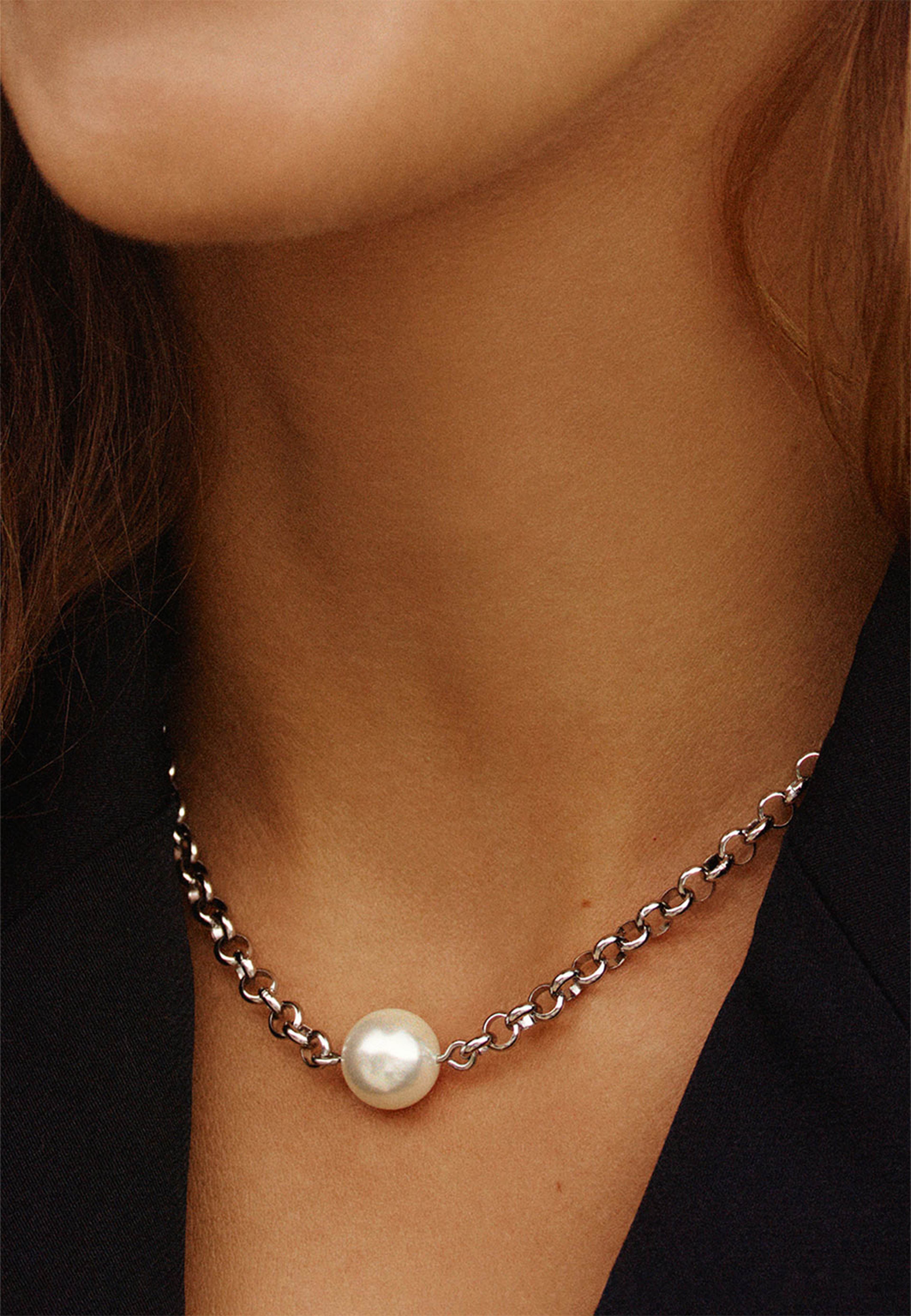 Lexie Necklace S Steel, från Edblad, i färgen Steel. Klicka för att öppna bilden i stort format