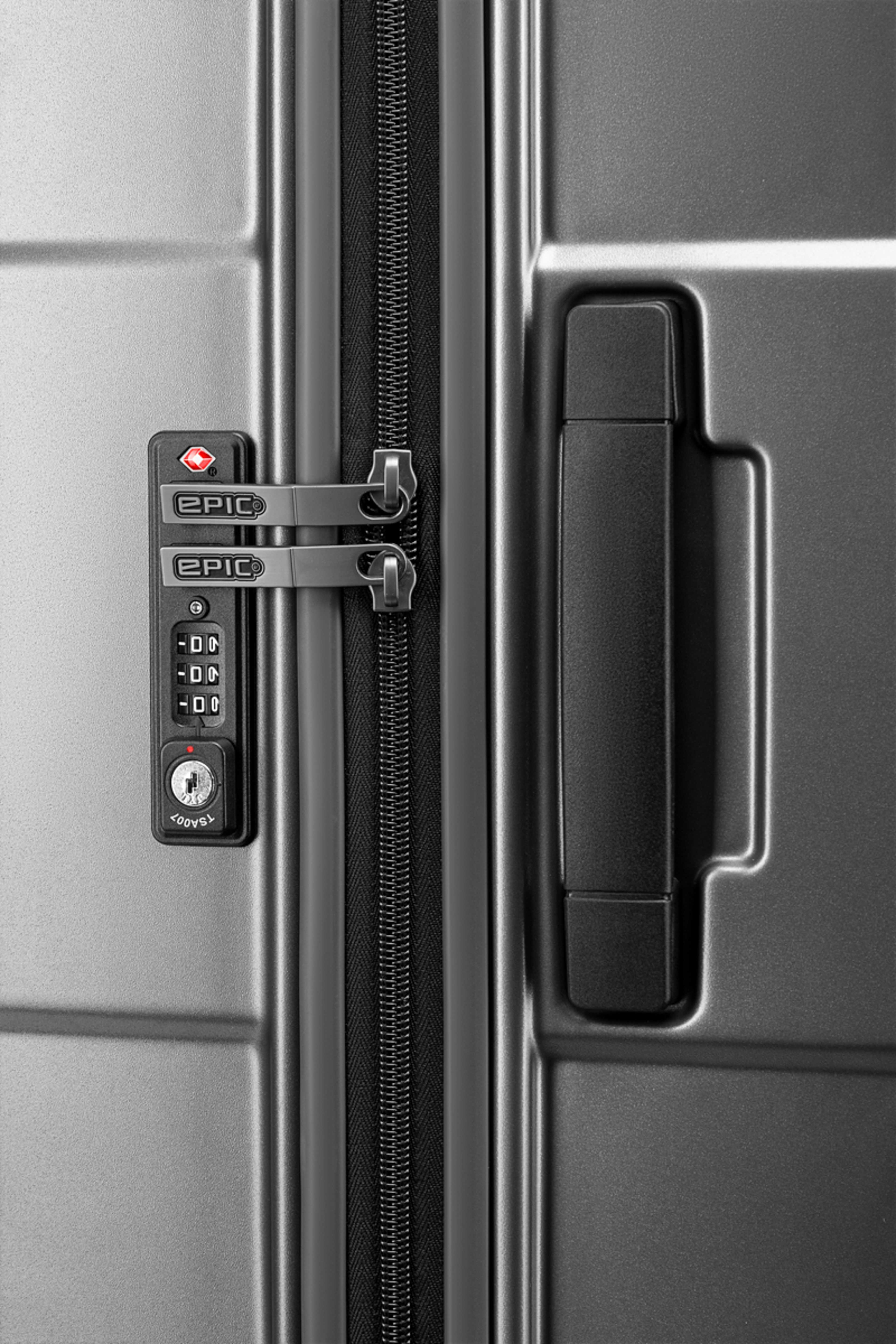 Crate Trunks Resväska 82cm StealthGREY, från Epic, i färgen Stealthgrey. Klicka för att öppna bilden i stort format