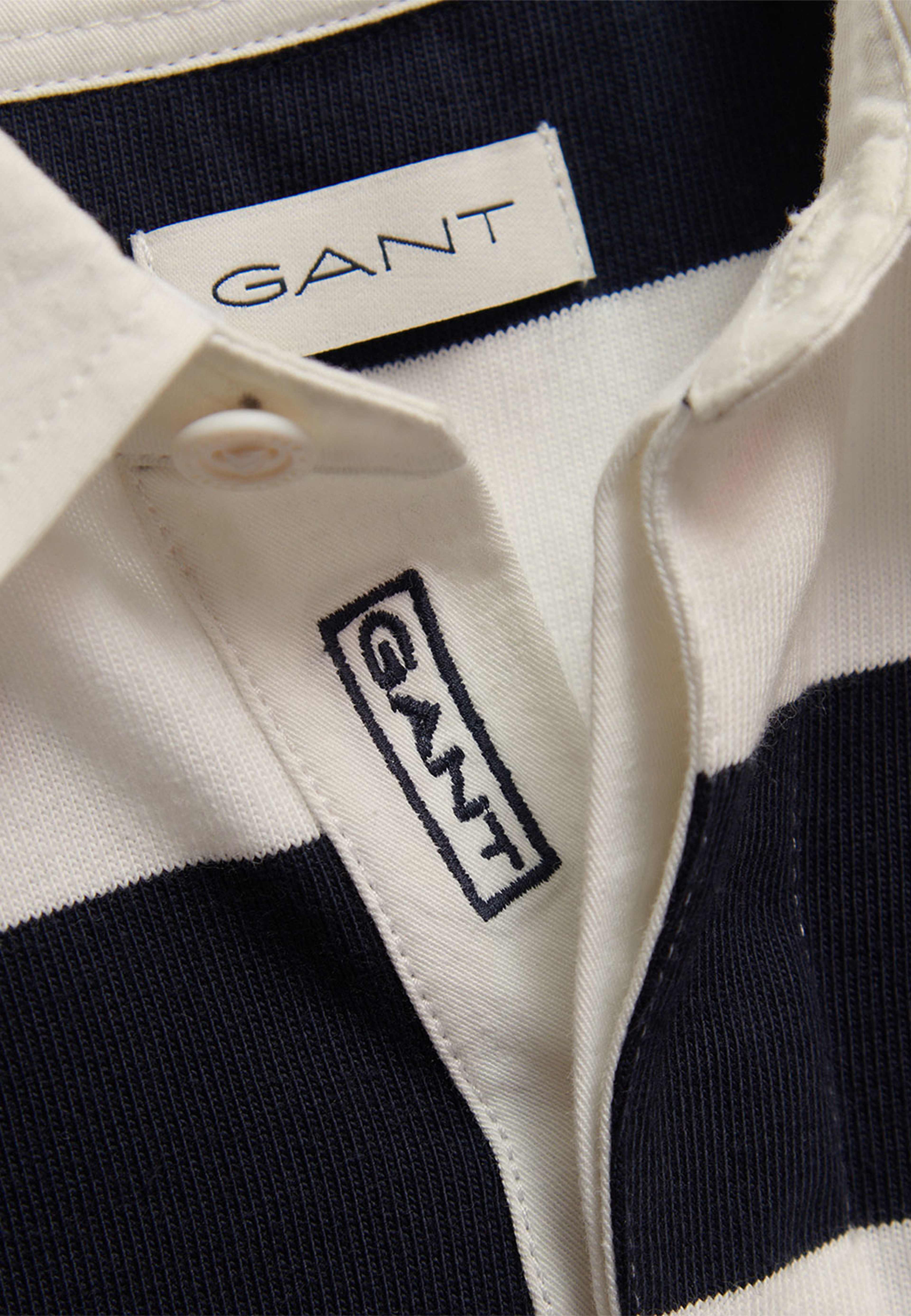 Shield LS Rugby Polo Shirt, från GANT, i färgen Evening Blue. Klicka för att öppna bilden i stort format