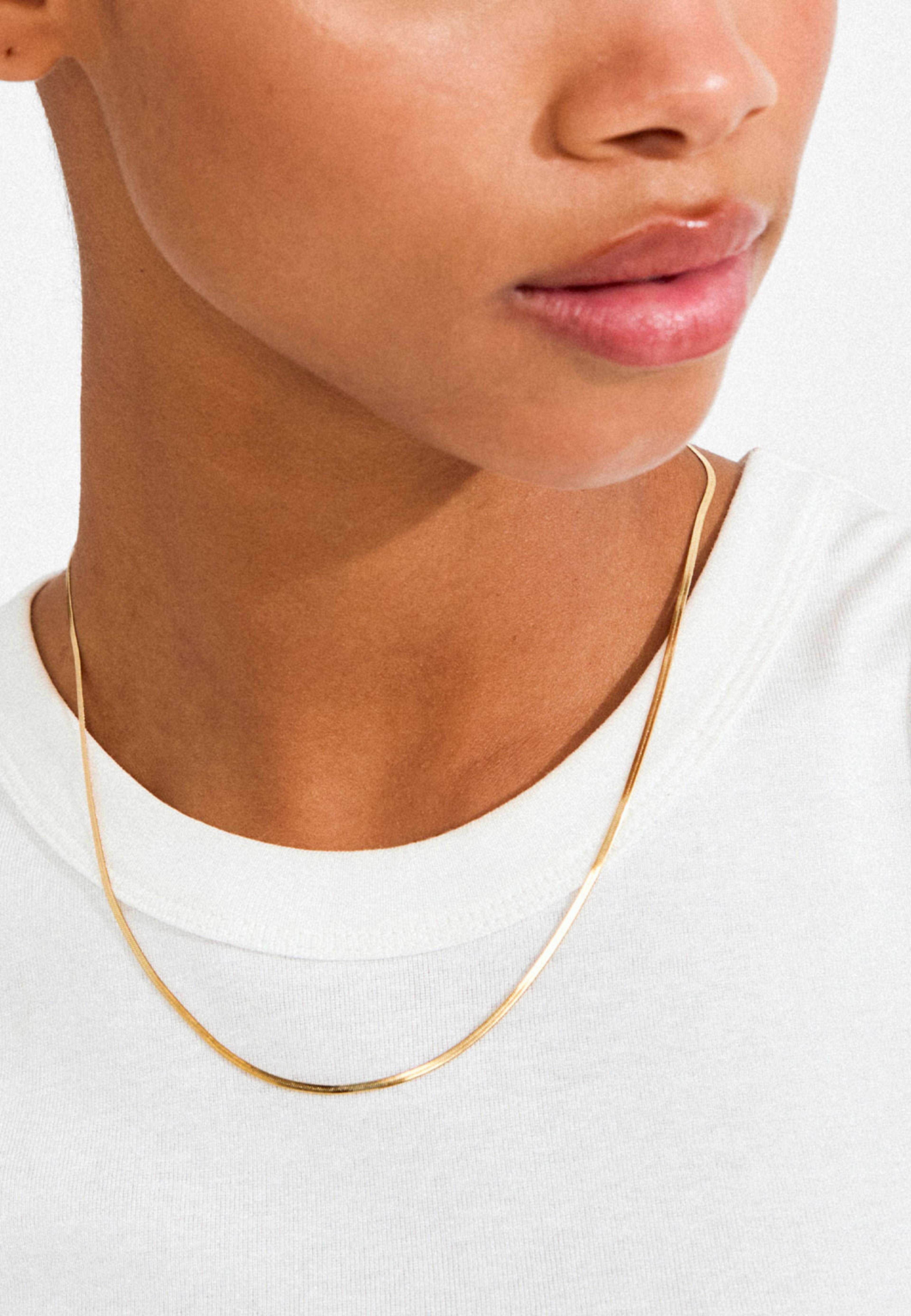 NIKITA necklace gold-plated, från Pilgrim, i färgen Gold Plated. Klicka för att öppna bilden i stort format