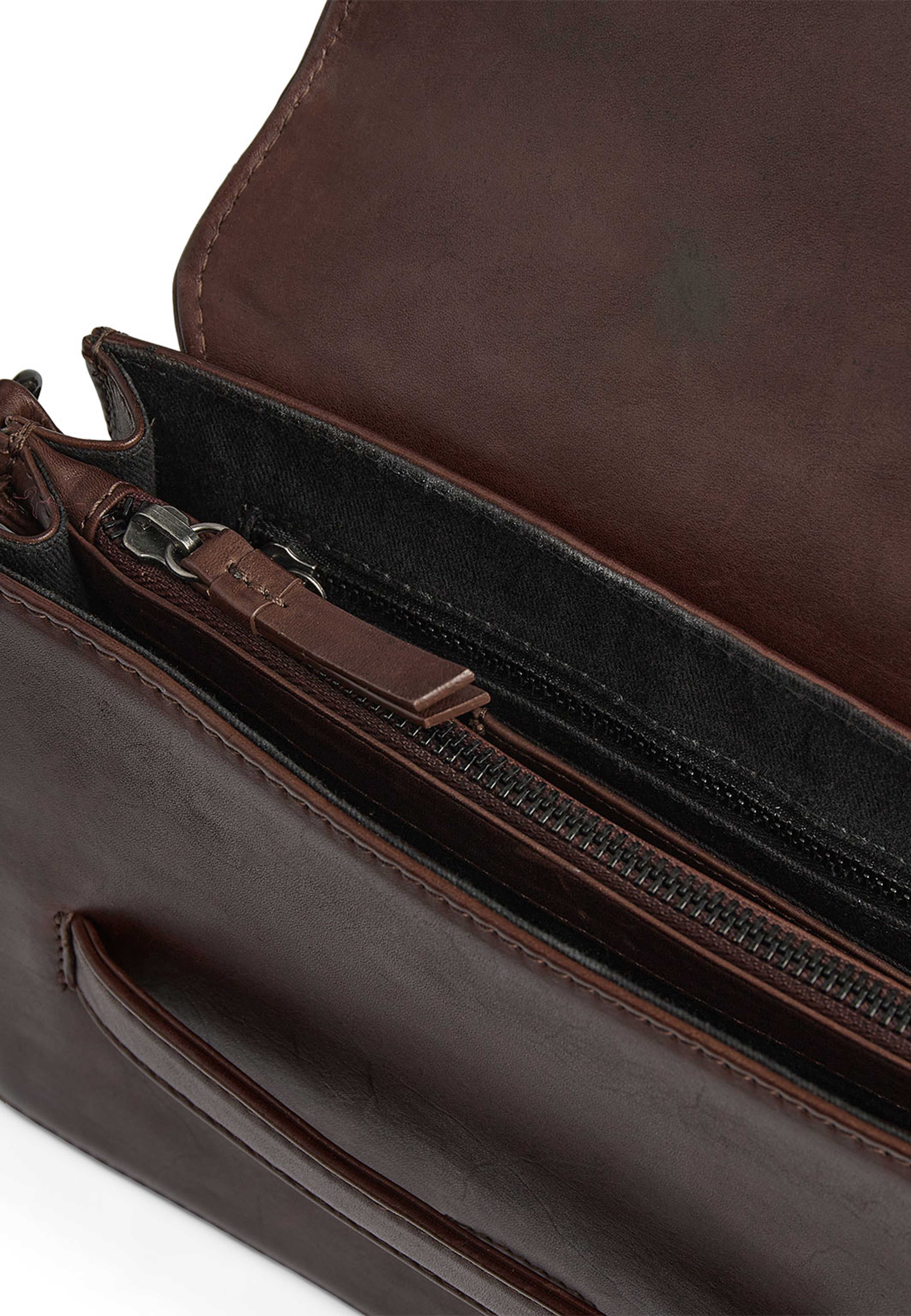 Arabella Crossbody Bag Weave, från Markberg, i färgen Dark Brown. Klicka för att öppna bilden i stort format