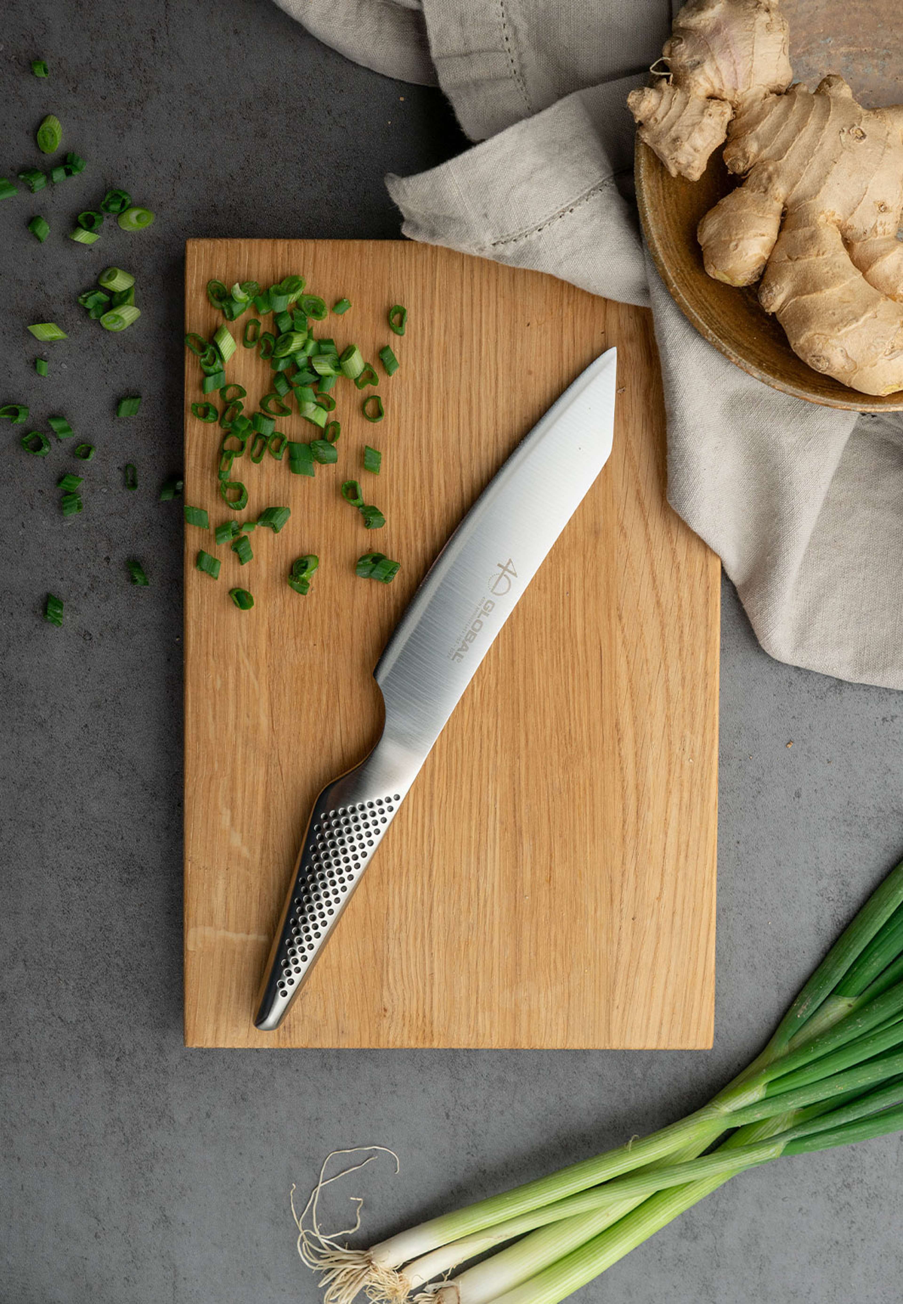 Knivset 3-delar G-4, GS-58, GS-110/AB, från Global, i färgen Rostfritt. Klicka för att öppna bilden i stort format