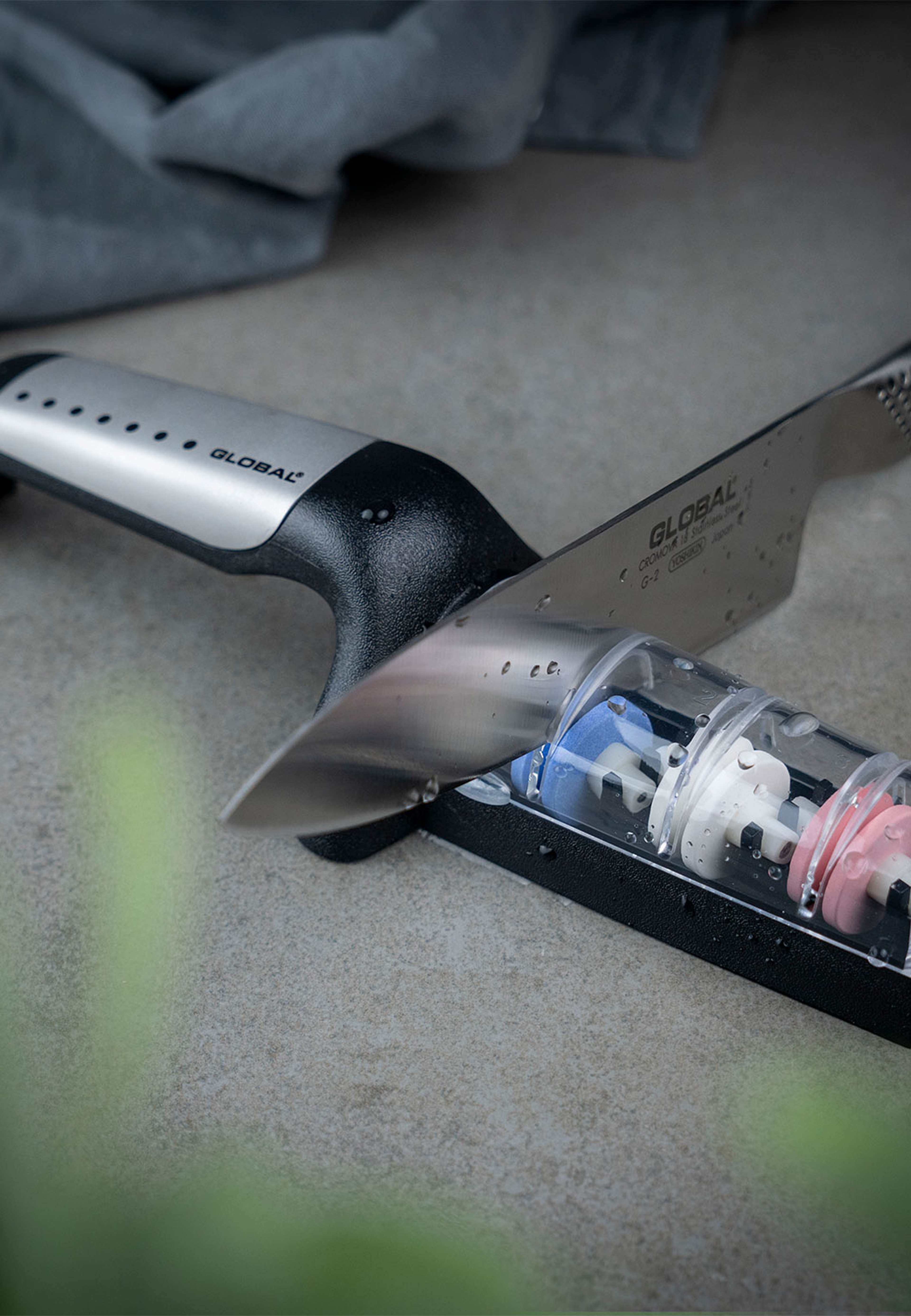 Våtslip med 3 hjul, svart/rfr, från Global, i färgen Svart. Klicka för att öppna bilden i stort format