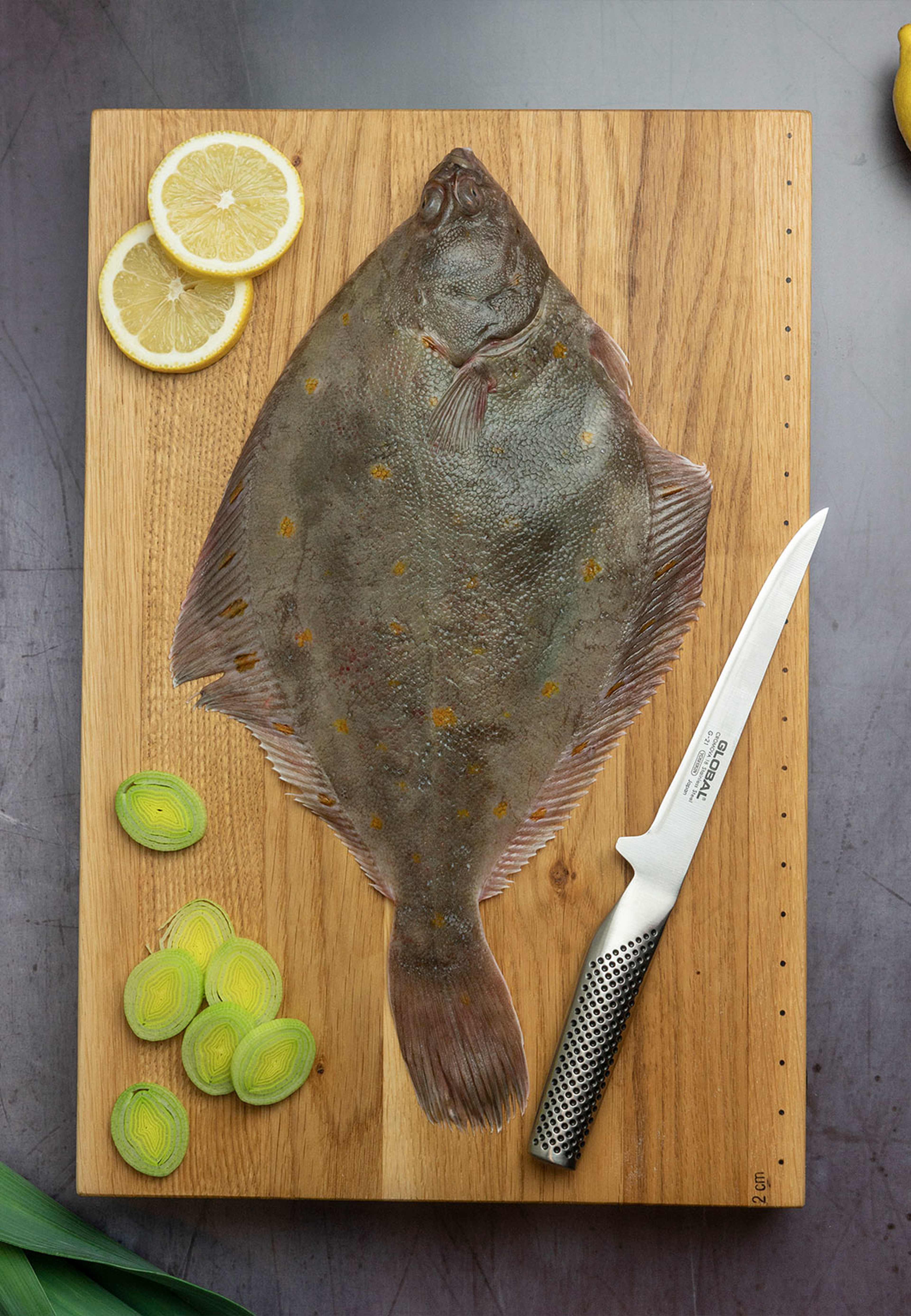 Filékniv 16 cm flexibel, från Global, i färgen Rostfri. Klicka för att öppna bilden i stort format