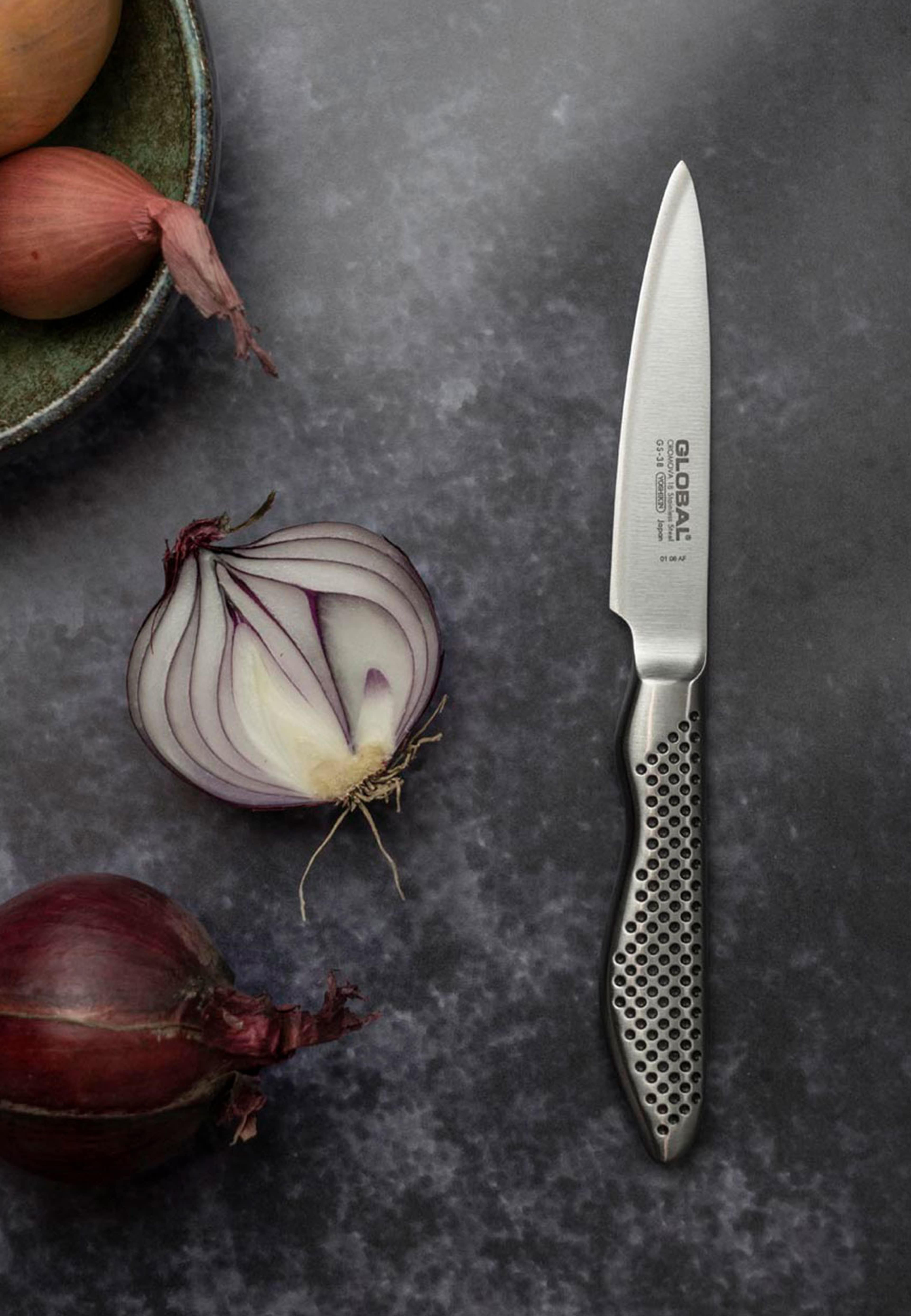 Skalkniv 9 cm, från Global, i färgen Rostfri. Klicka för att öppna bilden i stort format