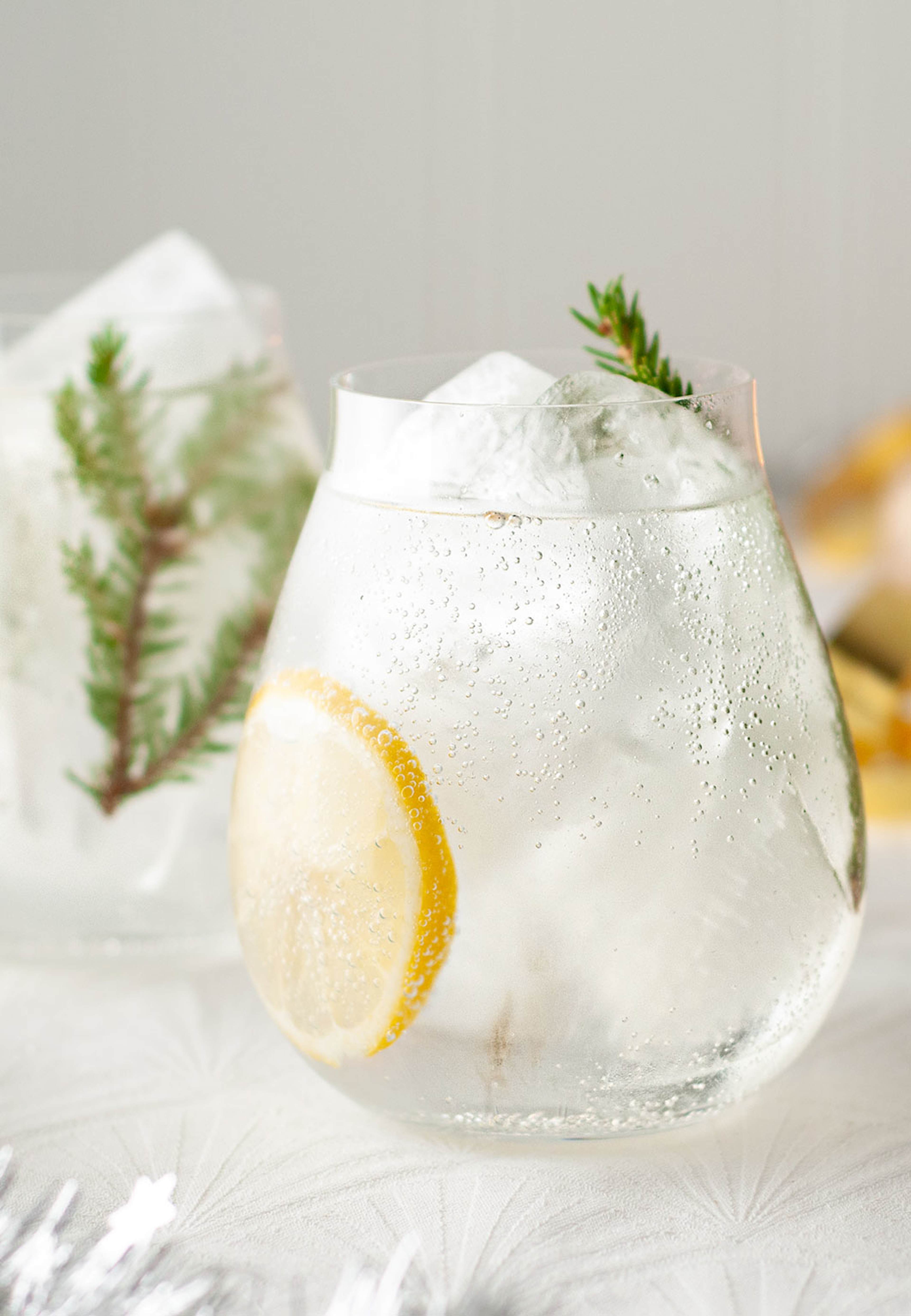 Gin & Tonic set, 4-pack, från Riedel, i färgen Transparent. Klicka för att öppna bilden i stort format