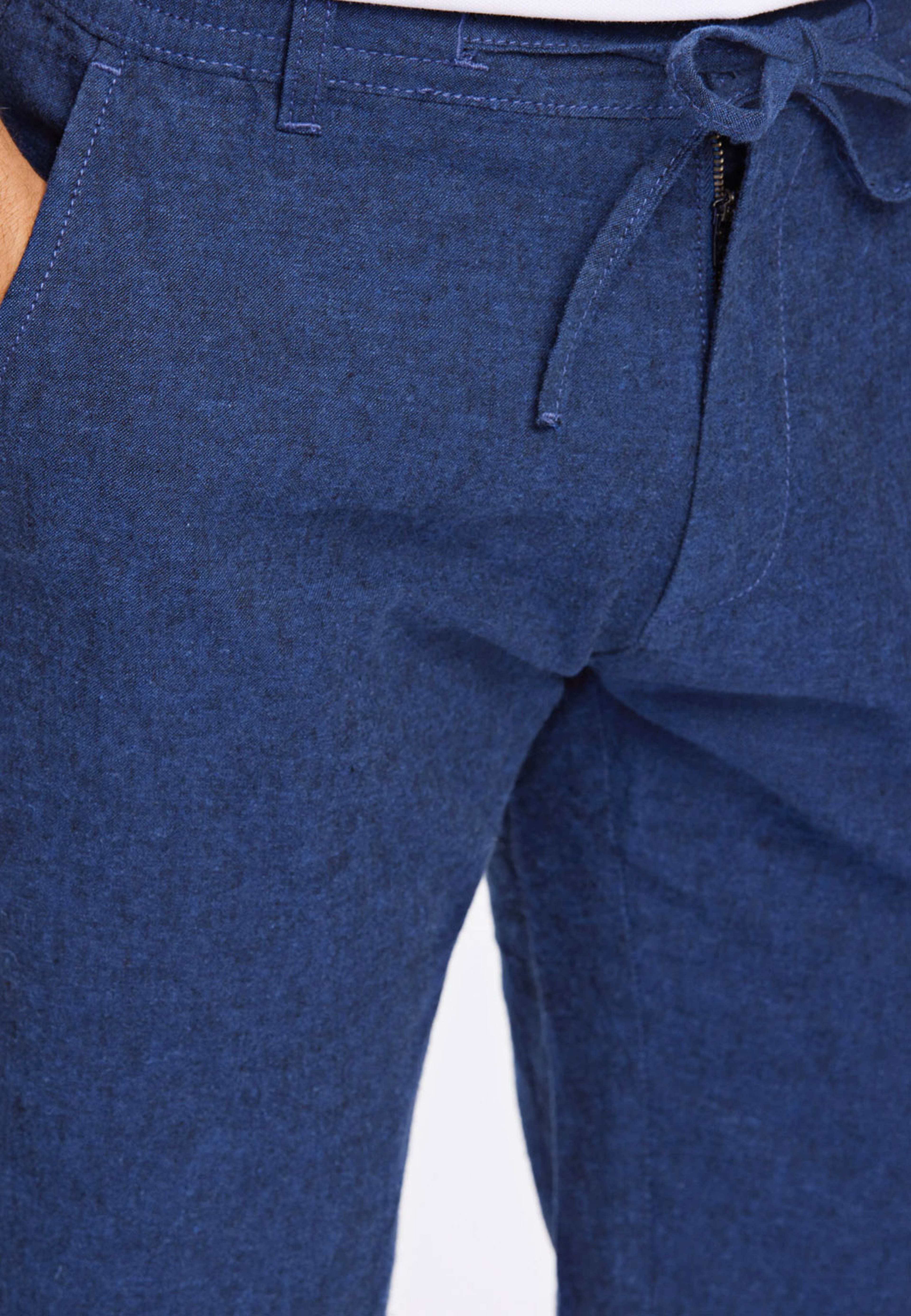 Linen Shorts, från Lindbergh, i färgen Dk Blue. Klicka för att öppna bilden i stort format