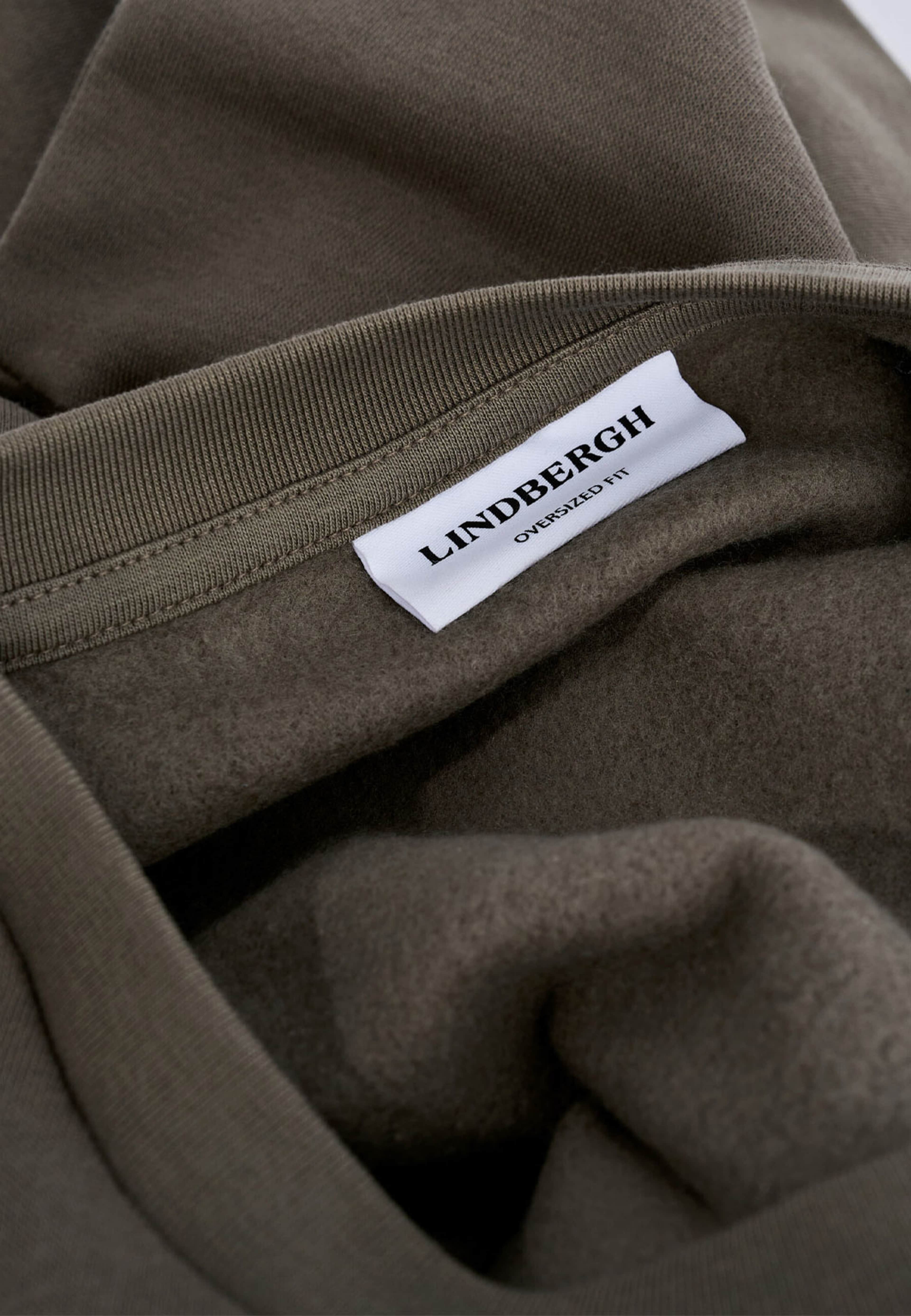 Oversized sweatshirt + shorts, från Lindbergh, i färgen Army. Klicka för att öppna bilden i stort format