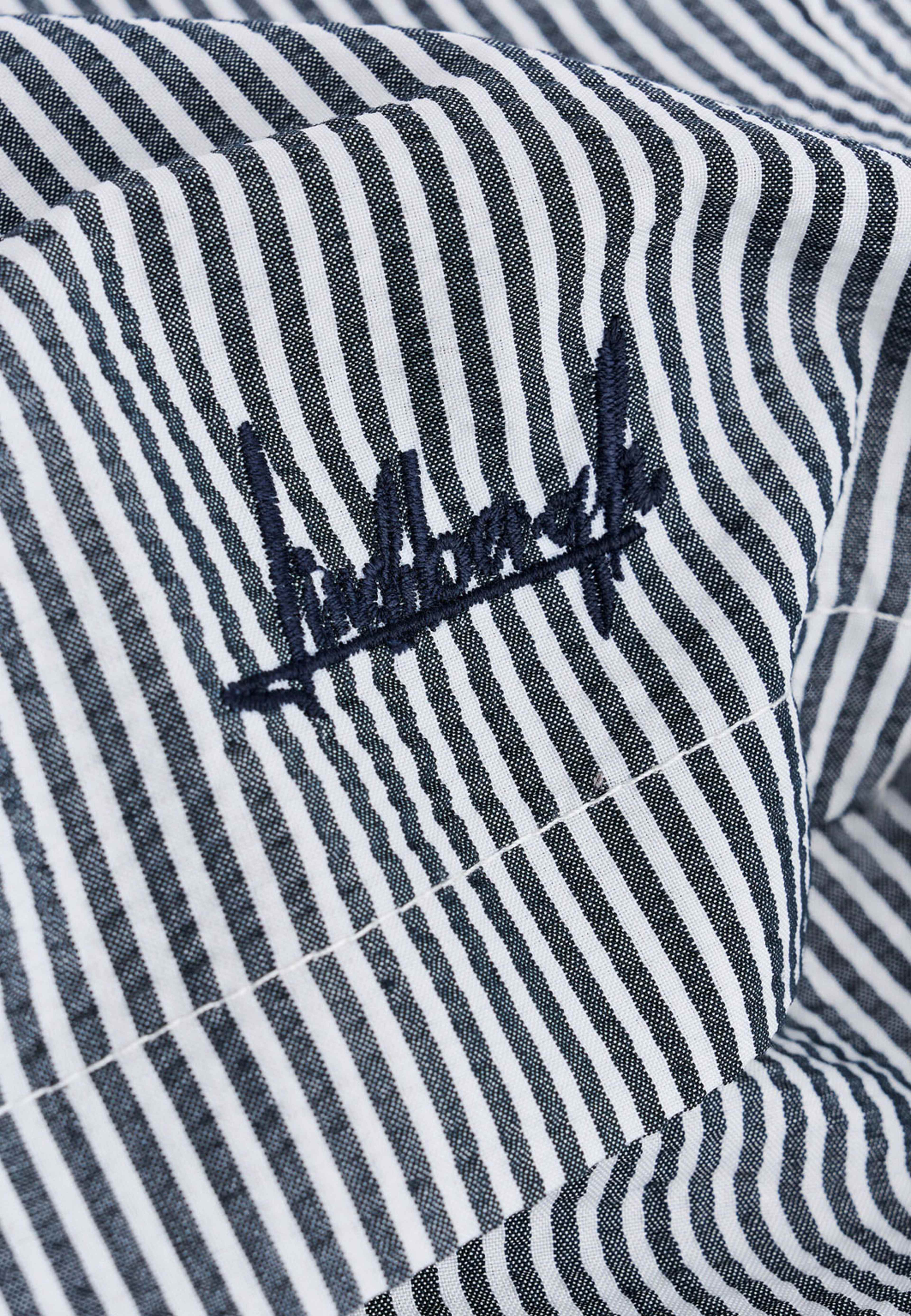 Striped seersucker Swim shorts, från Lindbergh, i färgen Navy Stripe. Klicka för att öppna bilden i stort format