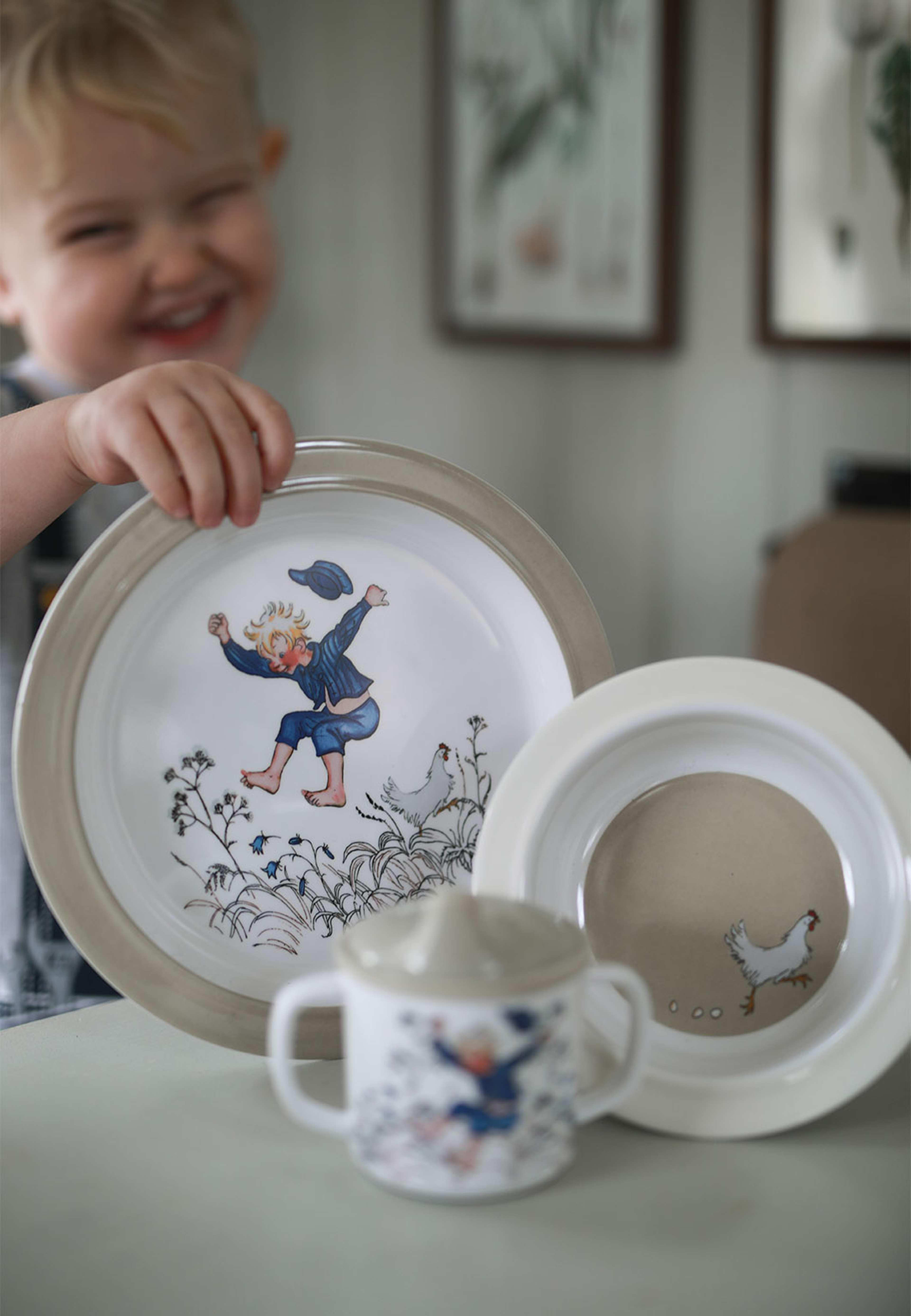 Emil in Lönneberga, Barnservis, 3-del, från EMIL, i färgen Multi. Klicka för att öppna bilden i stort format