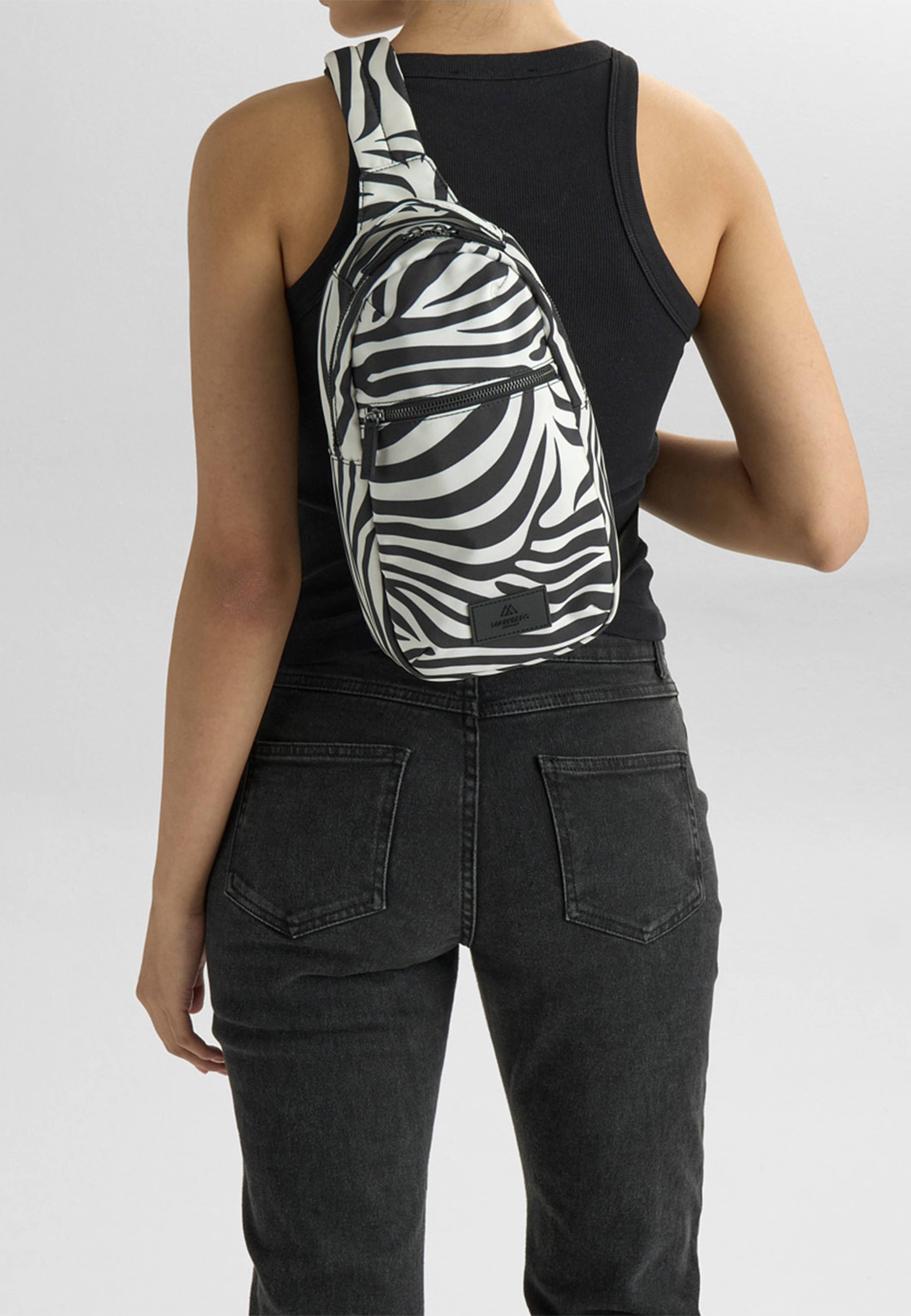 TrekMBG Sling Bag, från Markberg, i färgen Zebra. Klicka för att öppna bilden i stort format