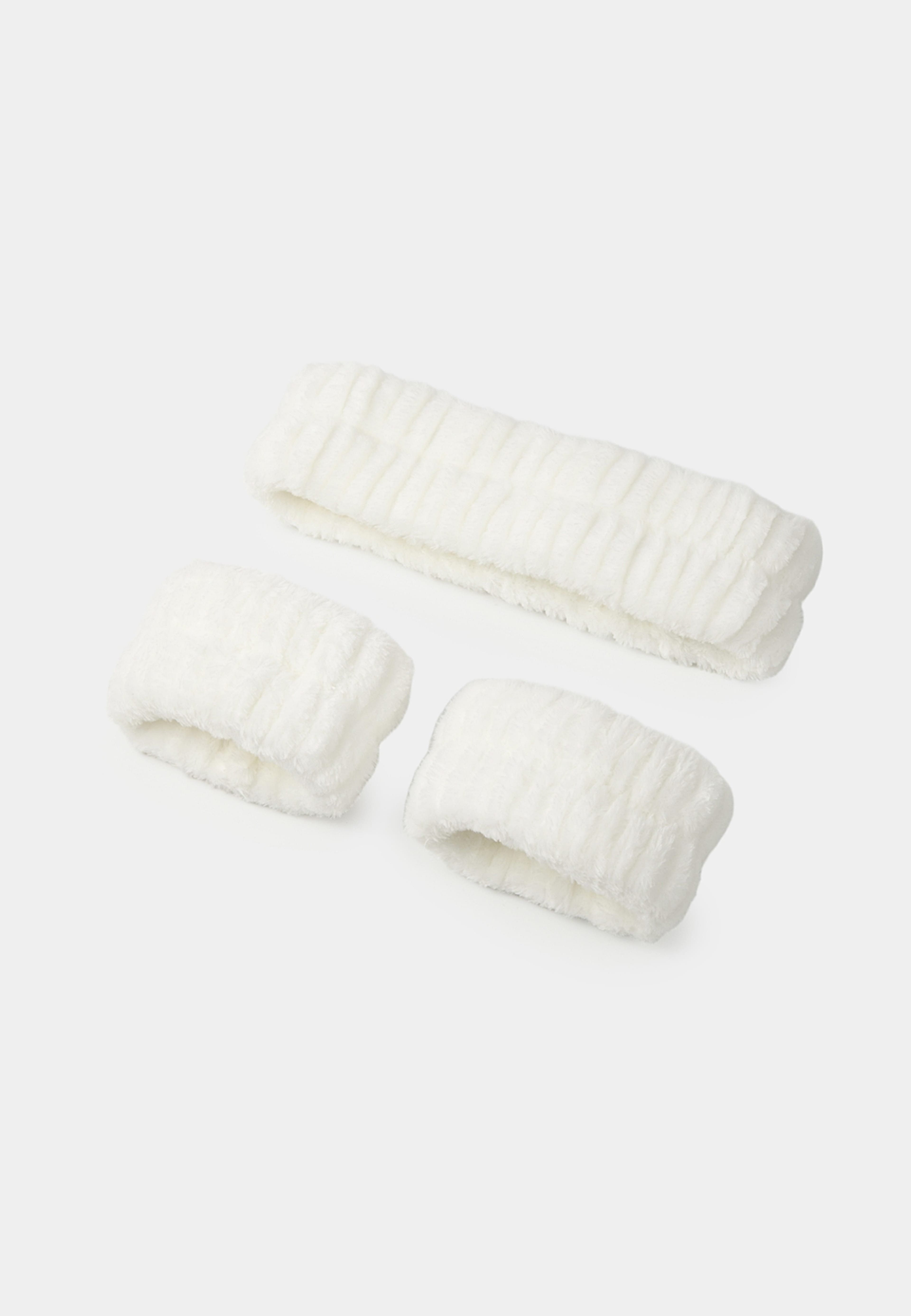 Makeupband för ansikte och handled, från Å BEAUTY, i färgen White. Klicka för att öppna bilden i stort format