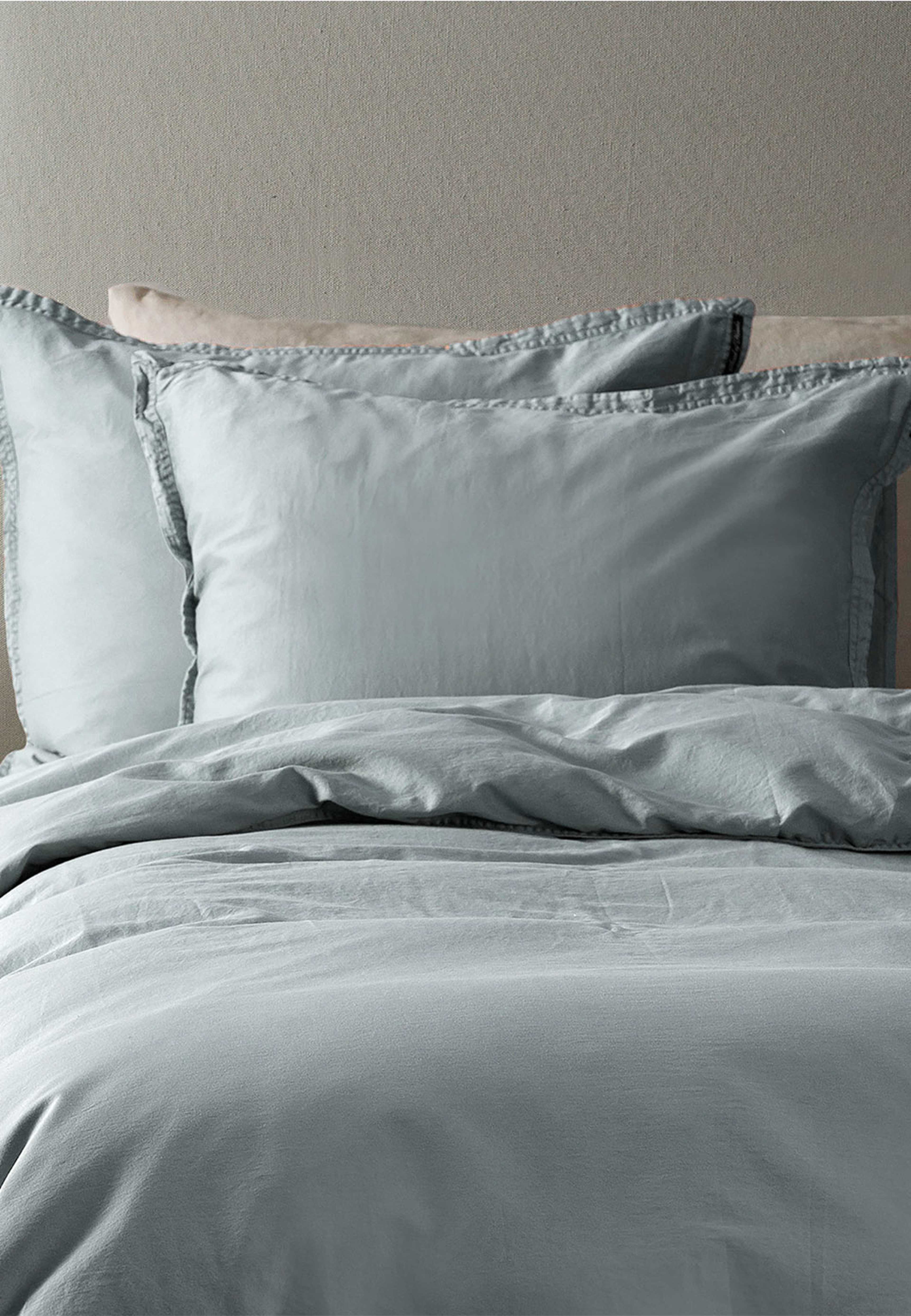 Soul örngott, från Himla, i färgen Cloudy Sky. Klicka för att öppna bilden i stort format