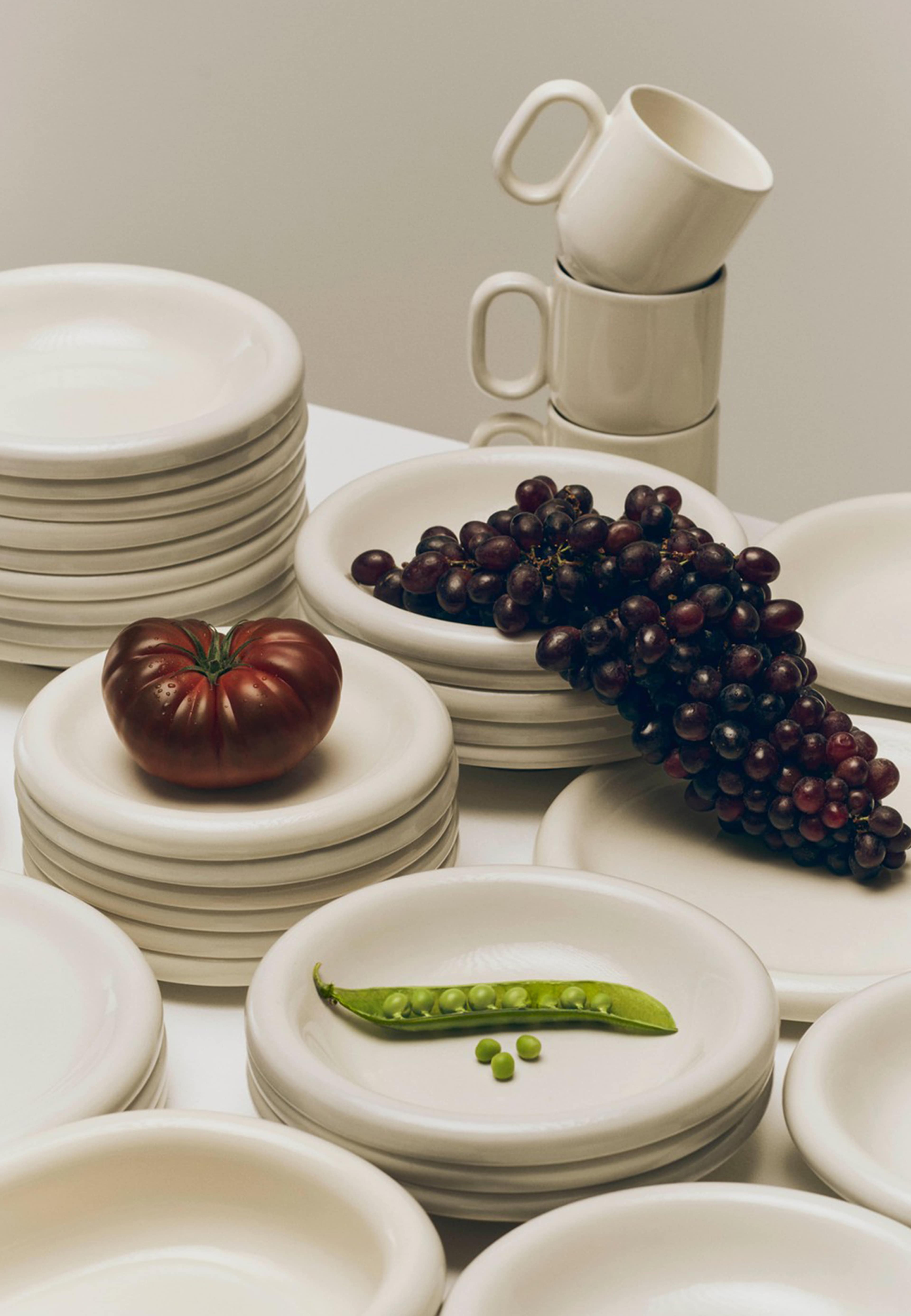 Barro Cup Set of 2, från HAY, i färgen Off-white. Klicka för att öppna bilden i stort format