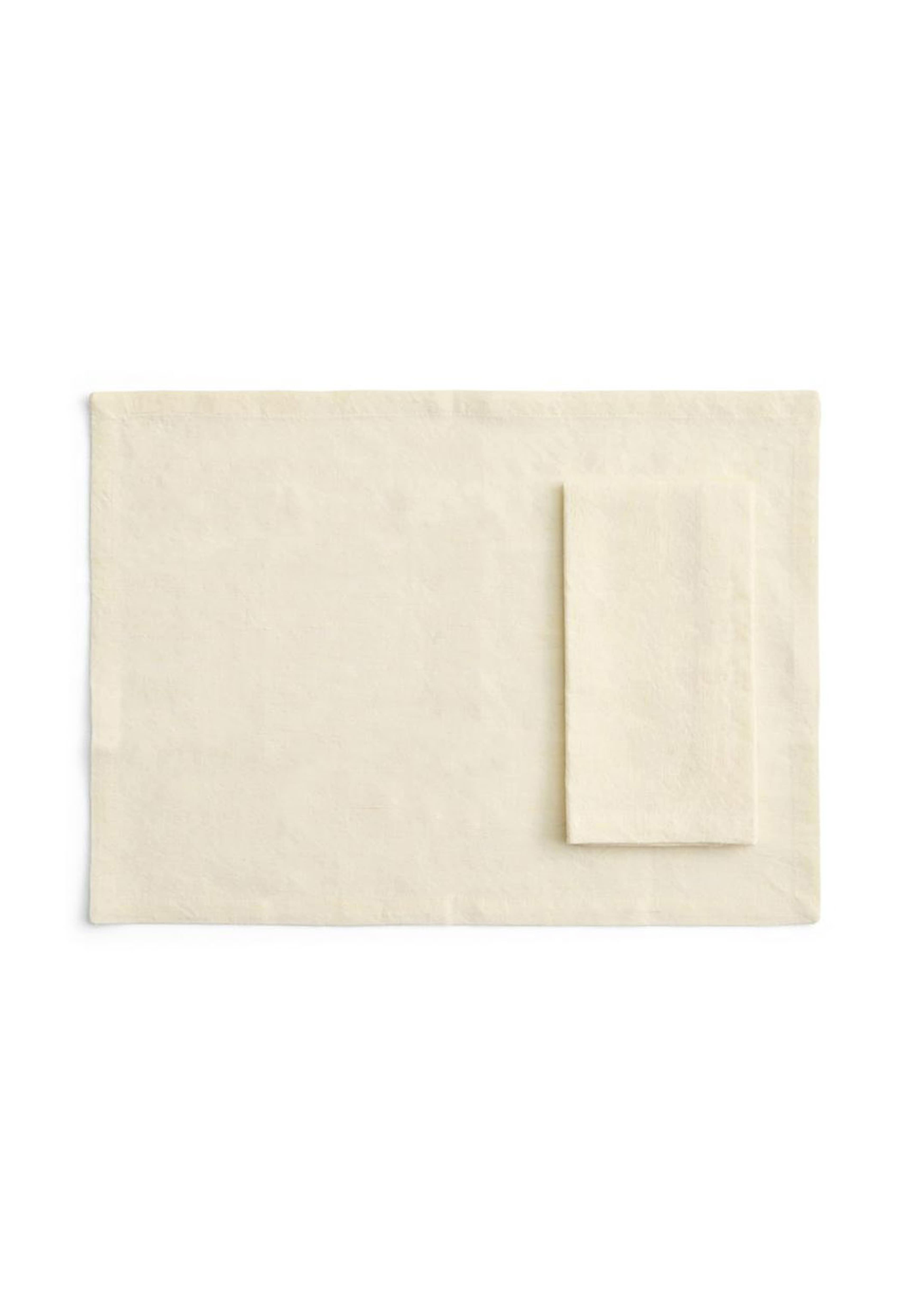 Tavolo Napkin/Placemat Set of 4, från HAY, i färgen Soft Yellow. Klicka för att öppna bilden i stort format