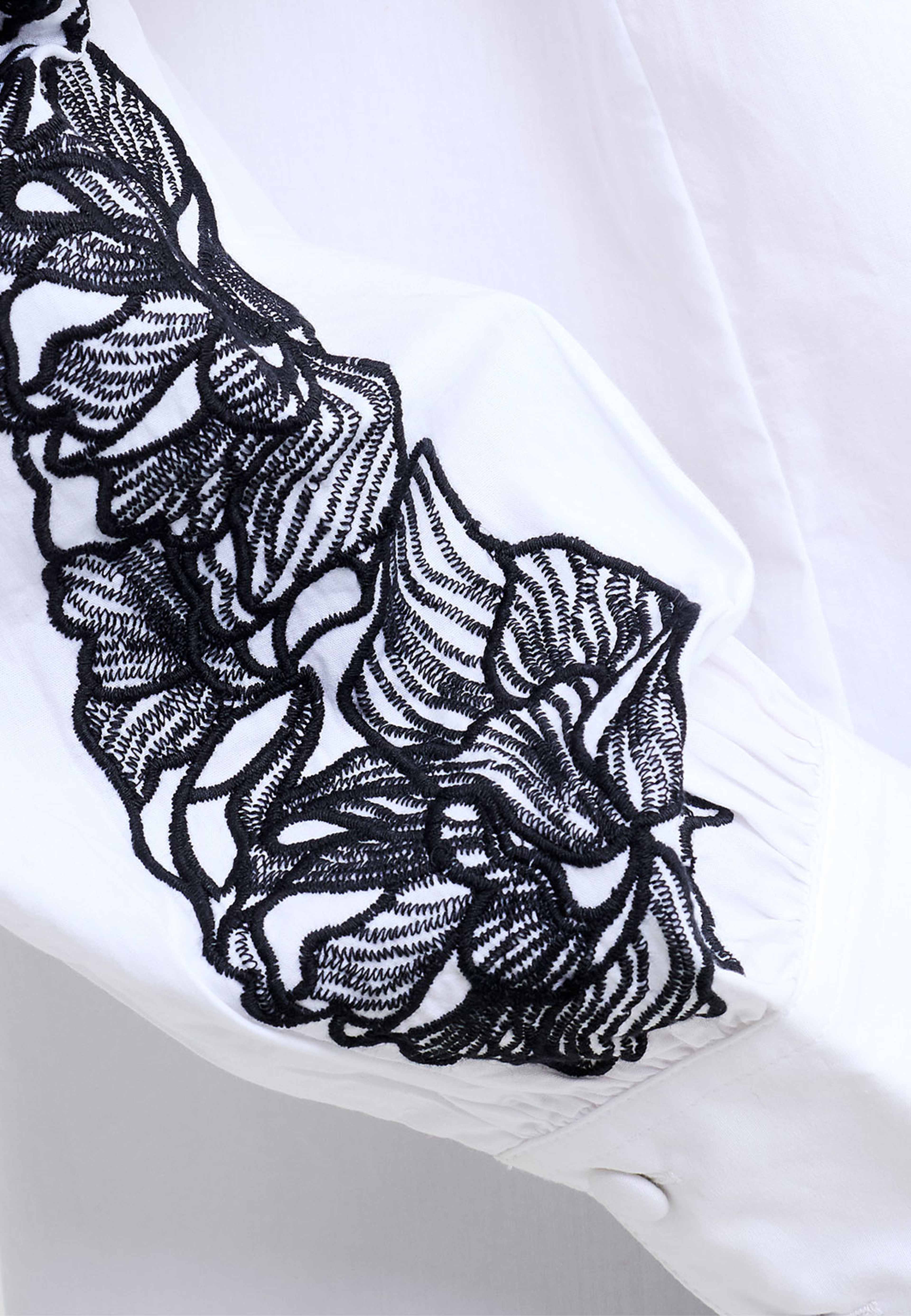 Cambria Cotton Embroidered Long Sleeve Shirt, från French Connection, i färgen Linen White/Black. Klicka för att öppna bilden i stort format