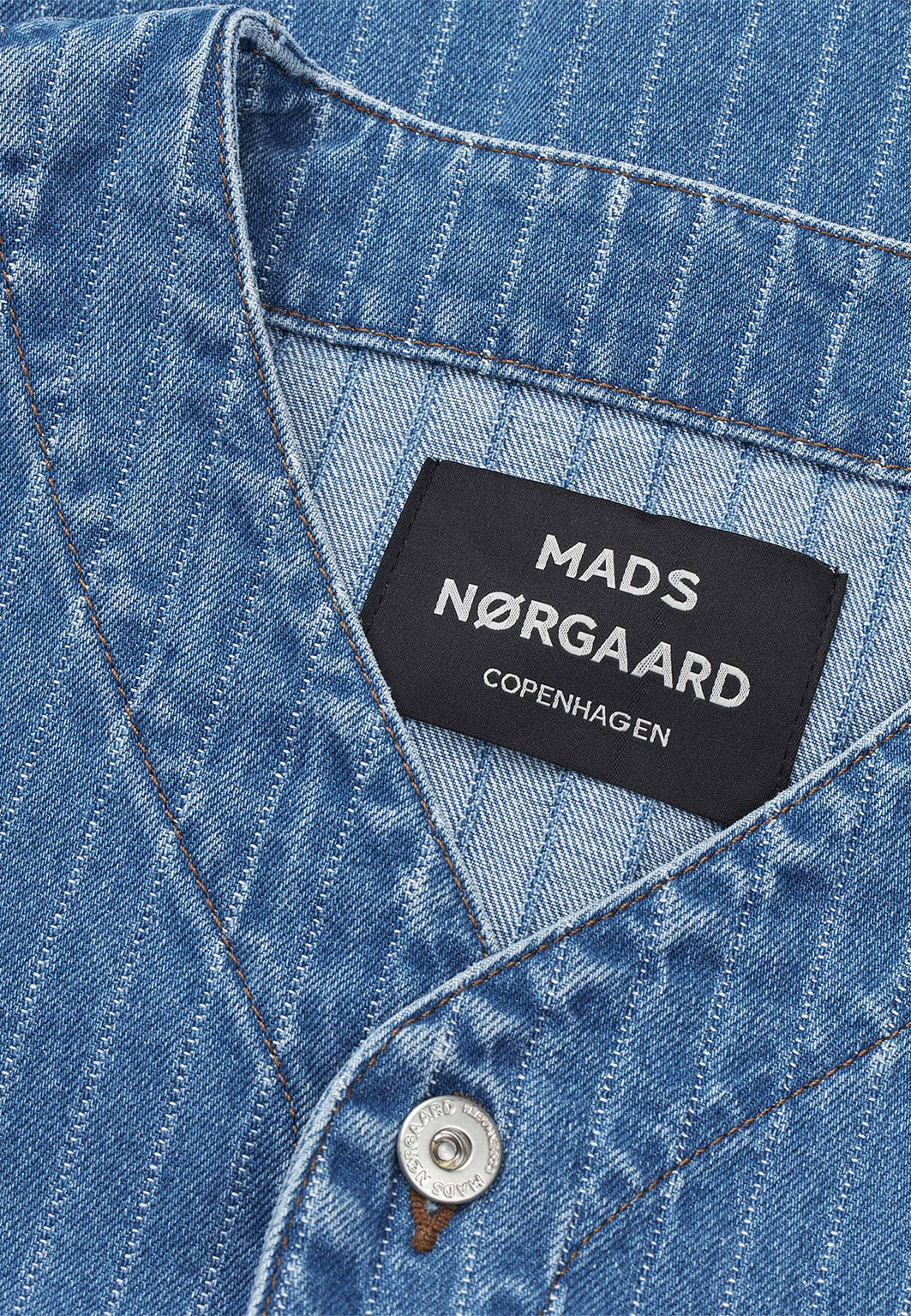 Striped Denim Paradise Shirt, från Mads Nørgaard, i färgen Light Blue Wash. Klicka för att öppna bilden i stort format