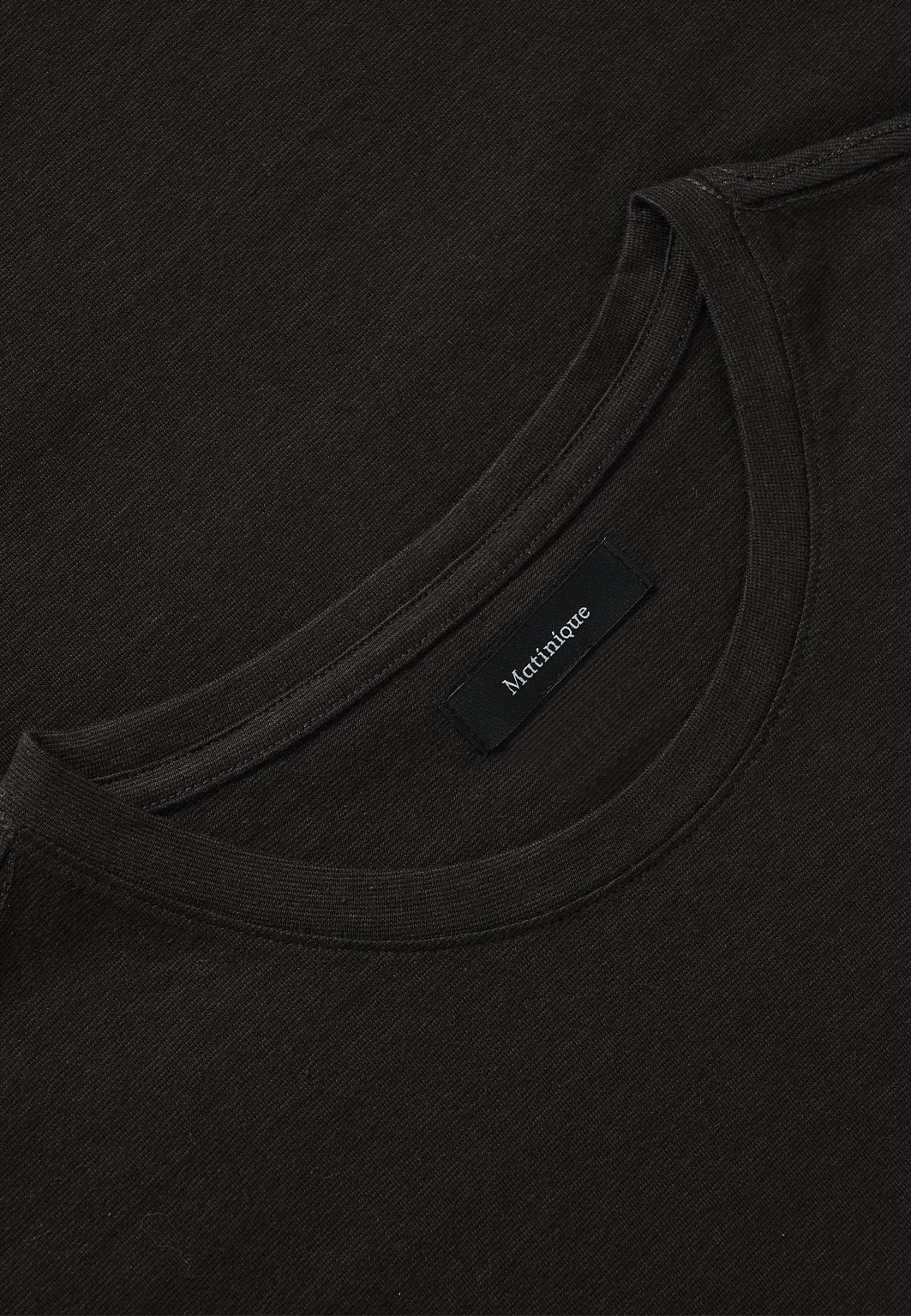 Jermane T-shirt, från Matinique, i färgen Chocolate Torte. Klicka för att öppna bilden i stort format