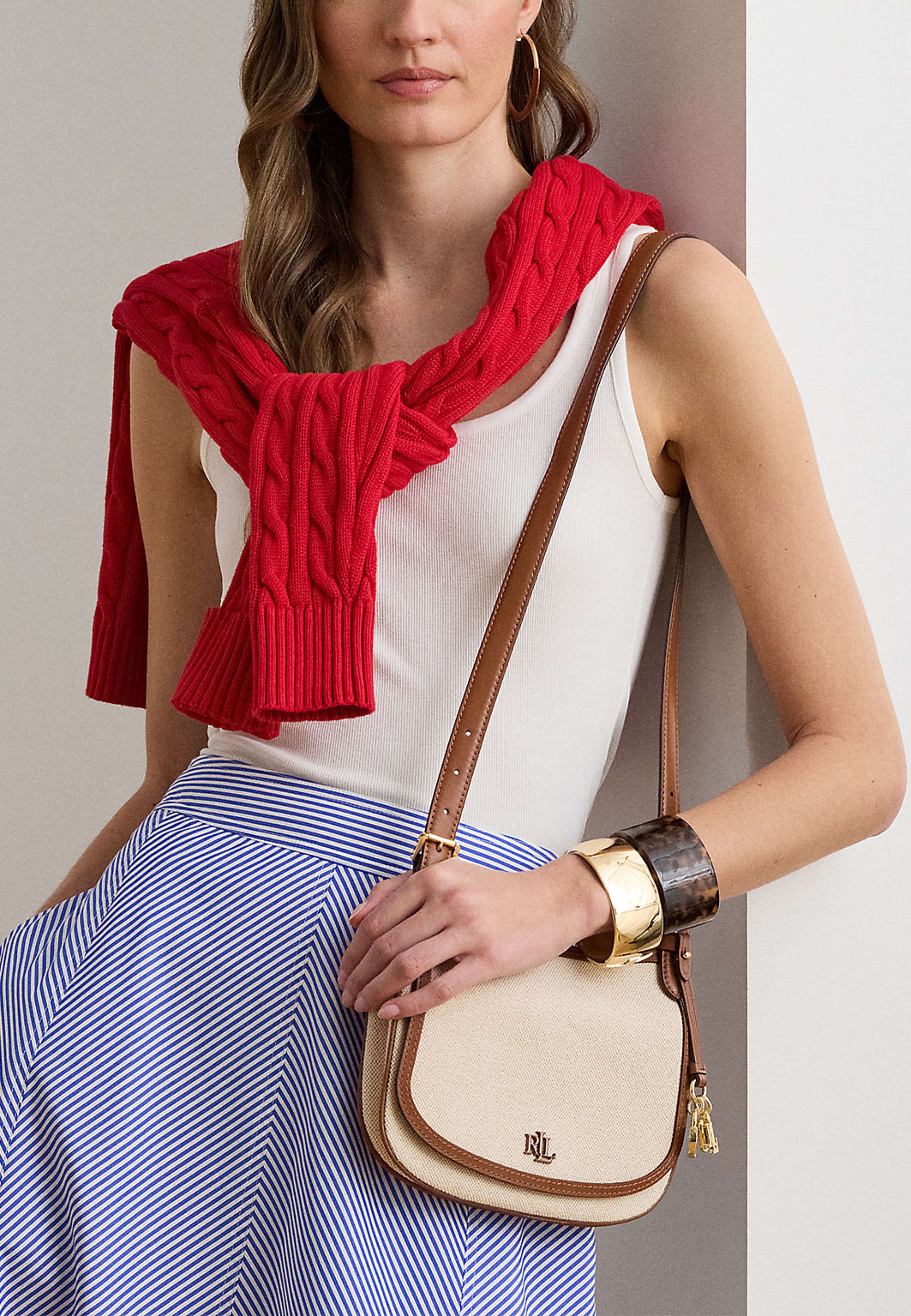 Canvas Medium Marcy Crossbody Bag, från Lauren Ralph Lauren, i färgen Ntrl/Buff Canvas/Tan. Klicka för att öppna bilden i stort format