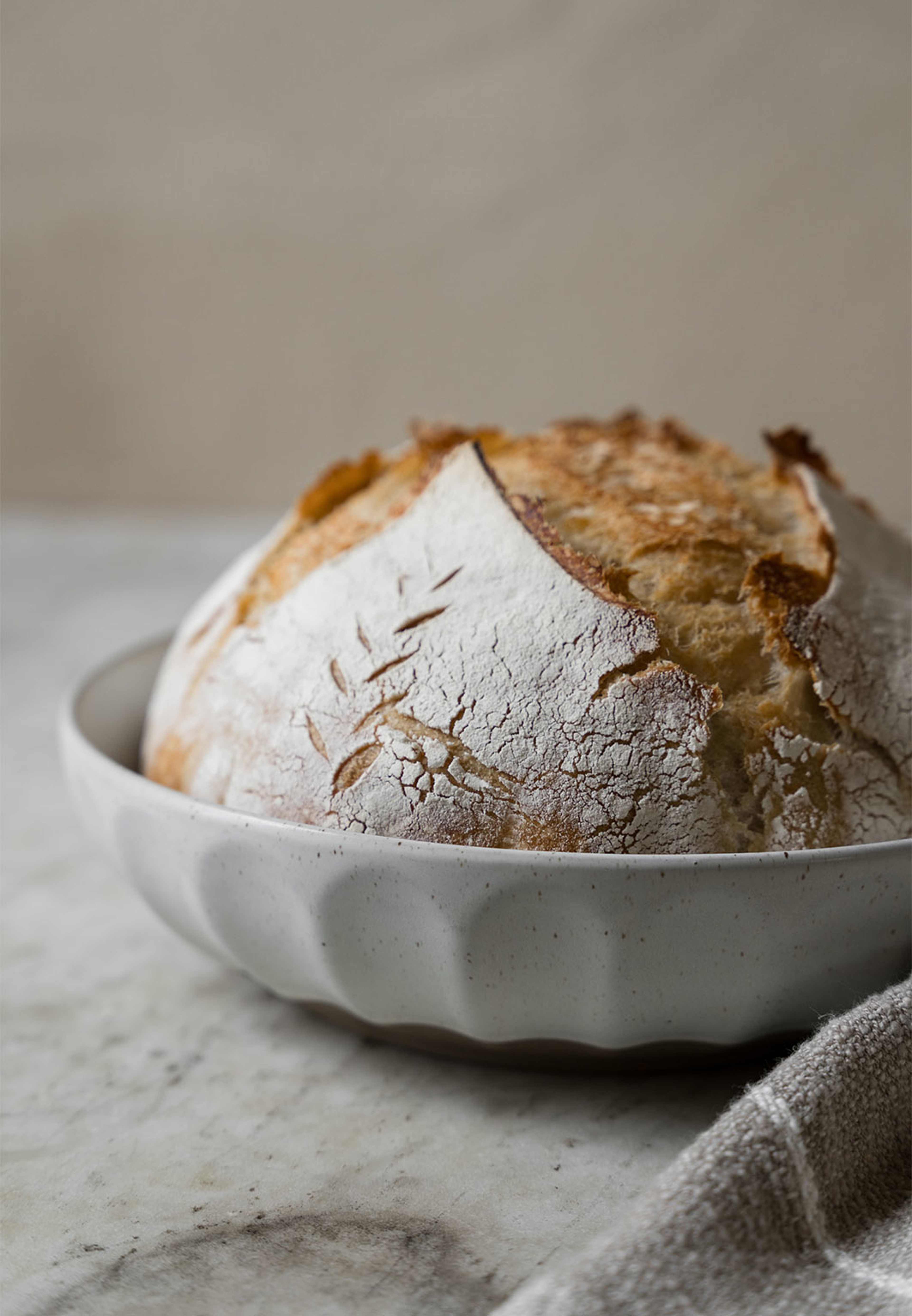 Skål stengods, från ERNST, i färgen Vit/Natur. Klicka för att öppna bilden i stort format