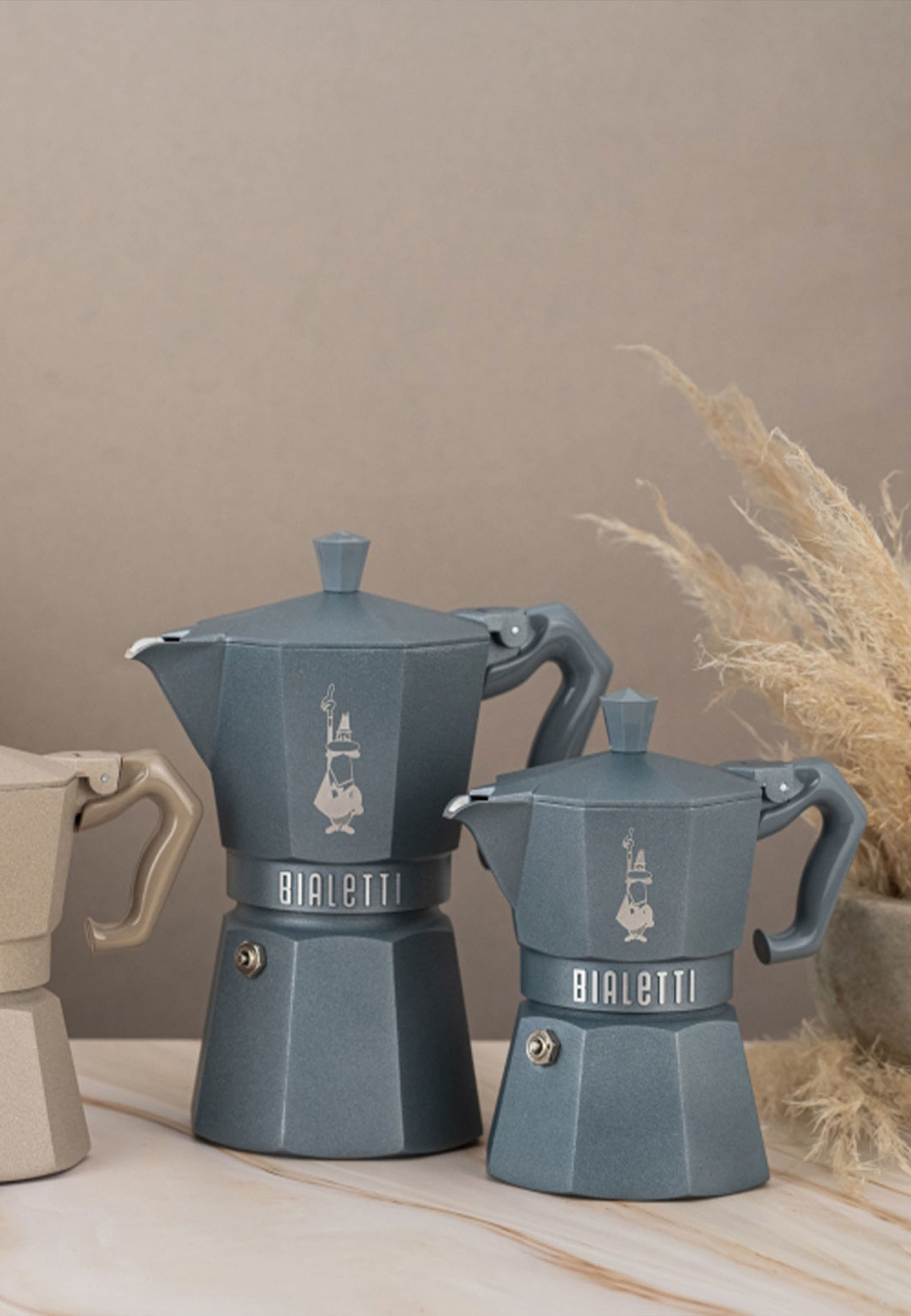 Kokare 3 kopp MOKA EXCLUSIVE INDUCTION Grå BIALETTI®, från Bialetti, i färgen Grey. Klicka för att öppna bilden i stort format