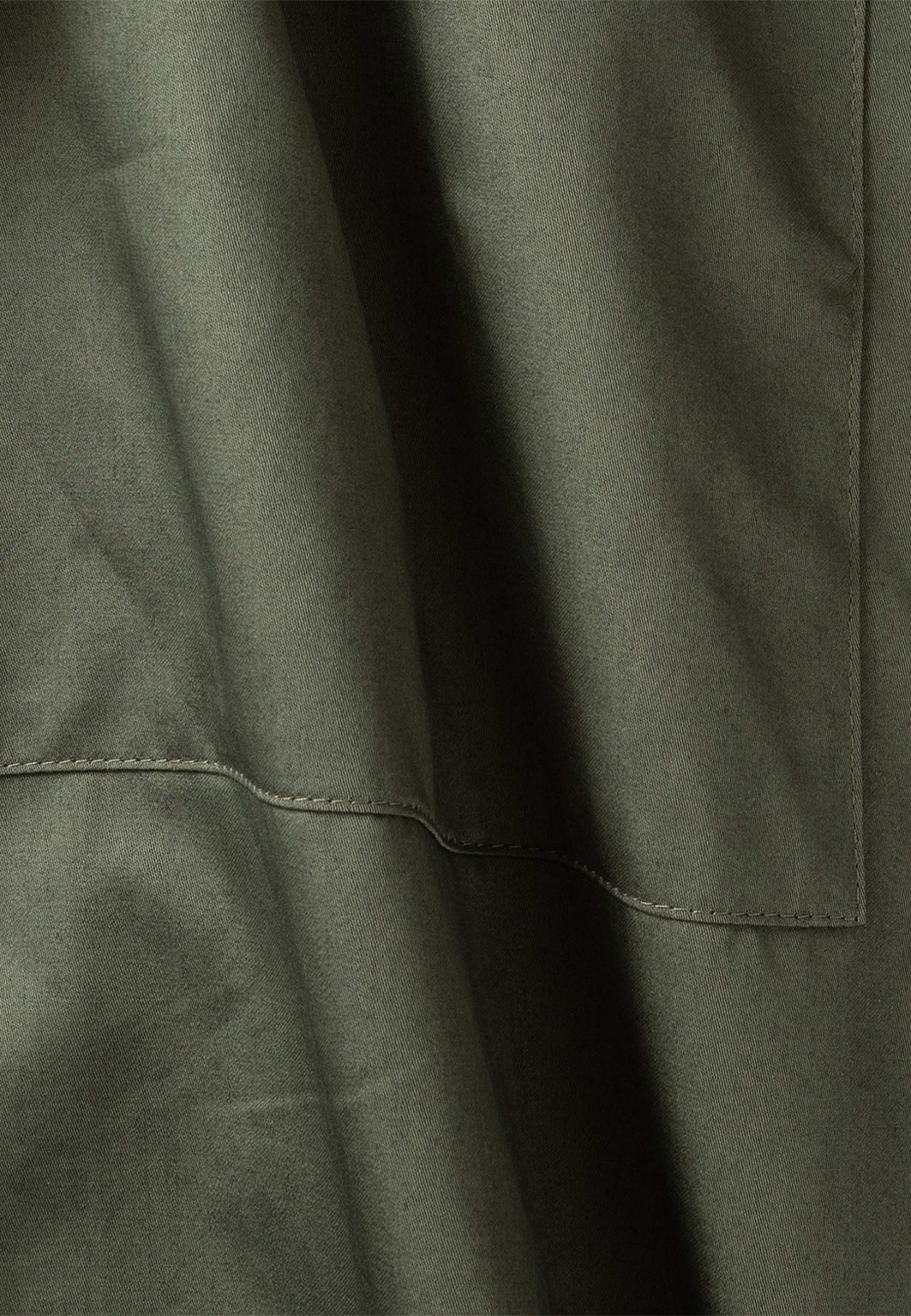 Skjorta Emilia Cotton Poplin, från The Shirt Factory, i färgen Green. Klicka för att öppna bilden i stort format