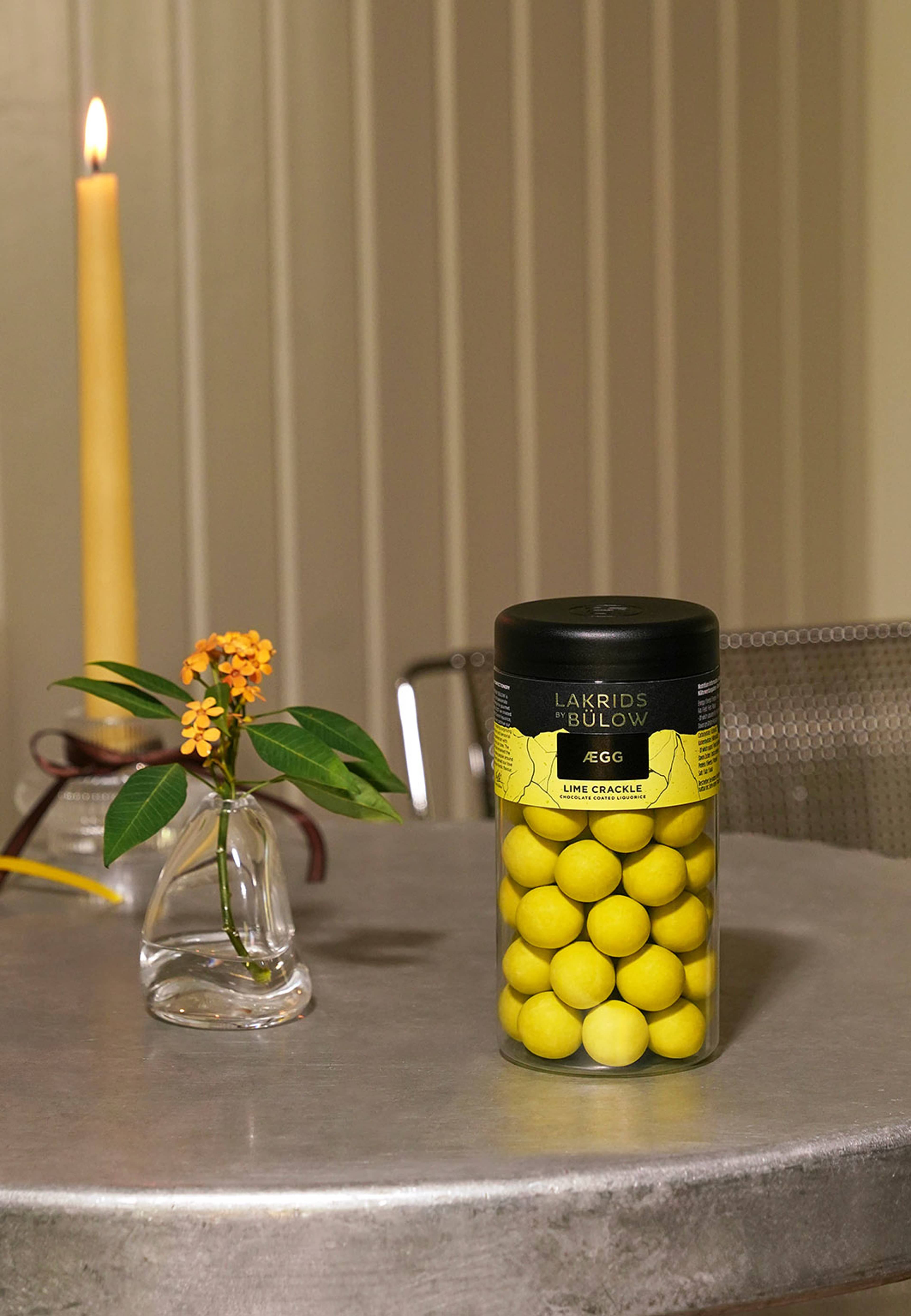 Regular Lime Crackle, från Lakrids by Bülow, i färgen Regular Lime Crackle. Klicka för att öppna bilden i stort format