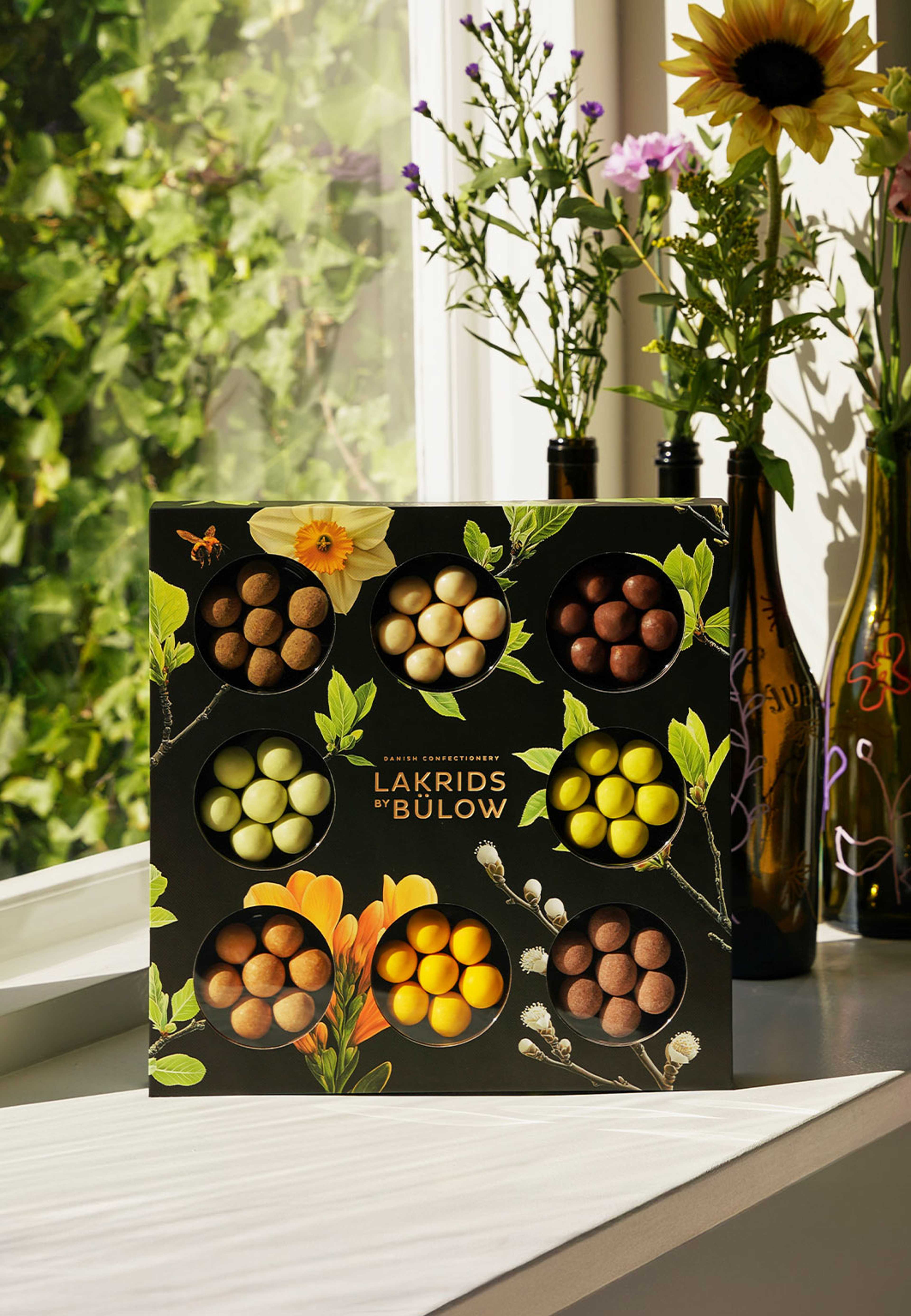 Selection Box Spring 2026, från Lakrids by Bülow, i färgen Selection Box Spring 2026. Klicka för att öppna bilden i stort format