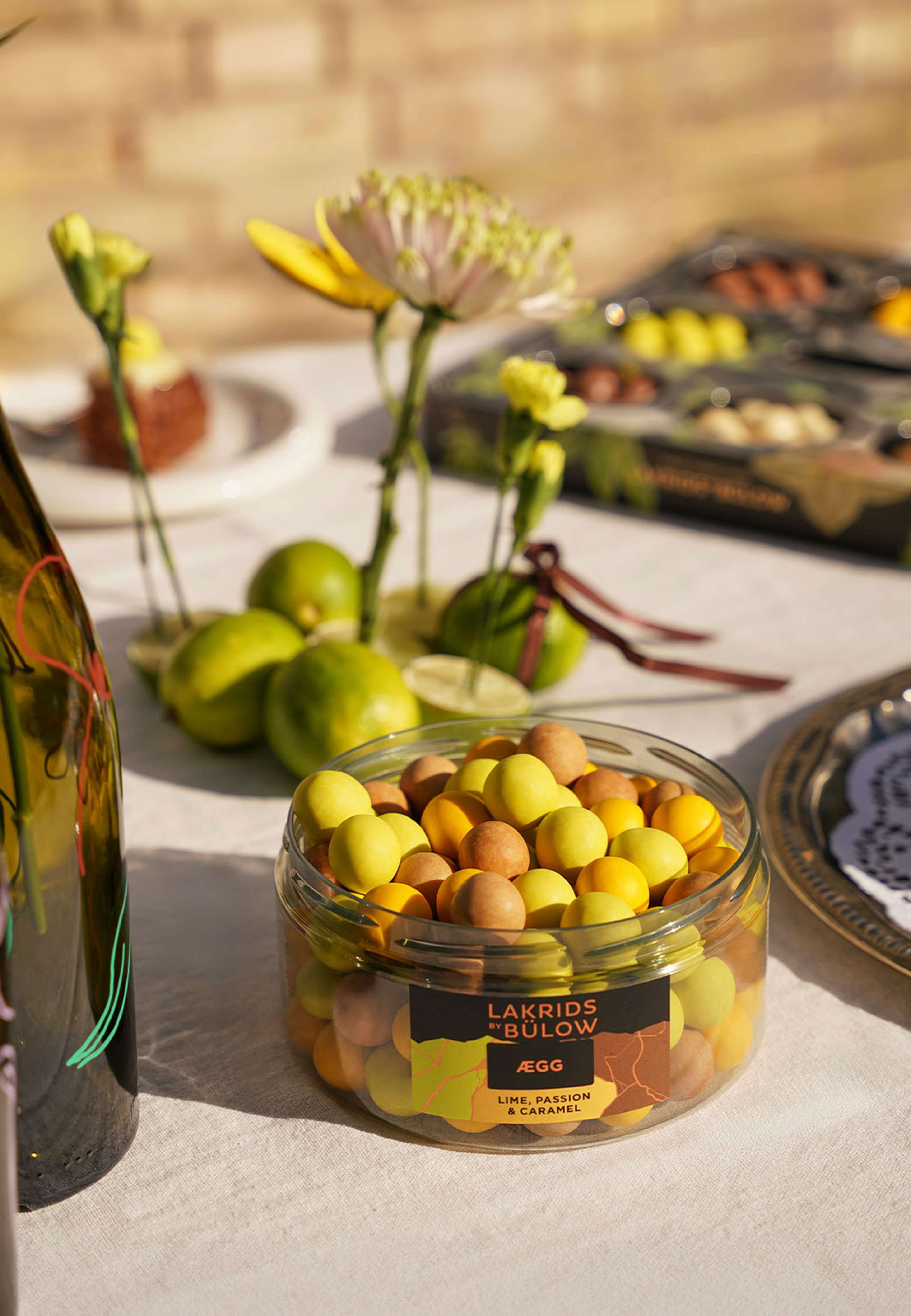 Large Ægg Mixed, från Lakrids by Bülow, i färgen Large Ægg Mixed. Klicka för att öppna bilden i stort format